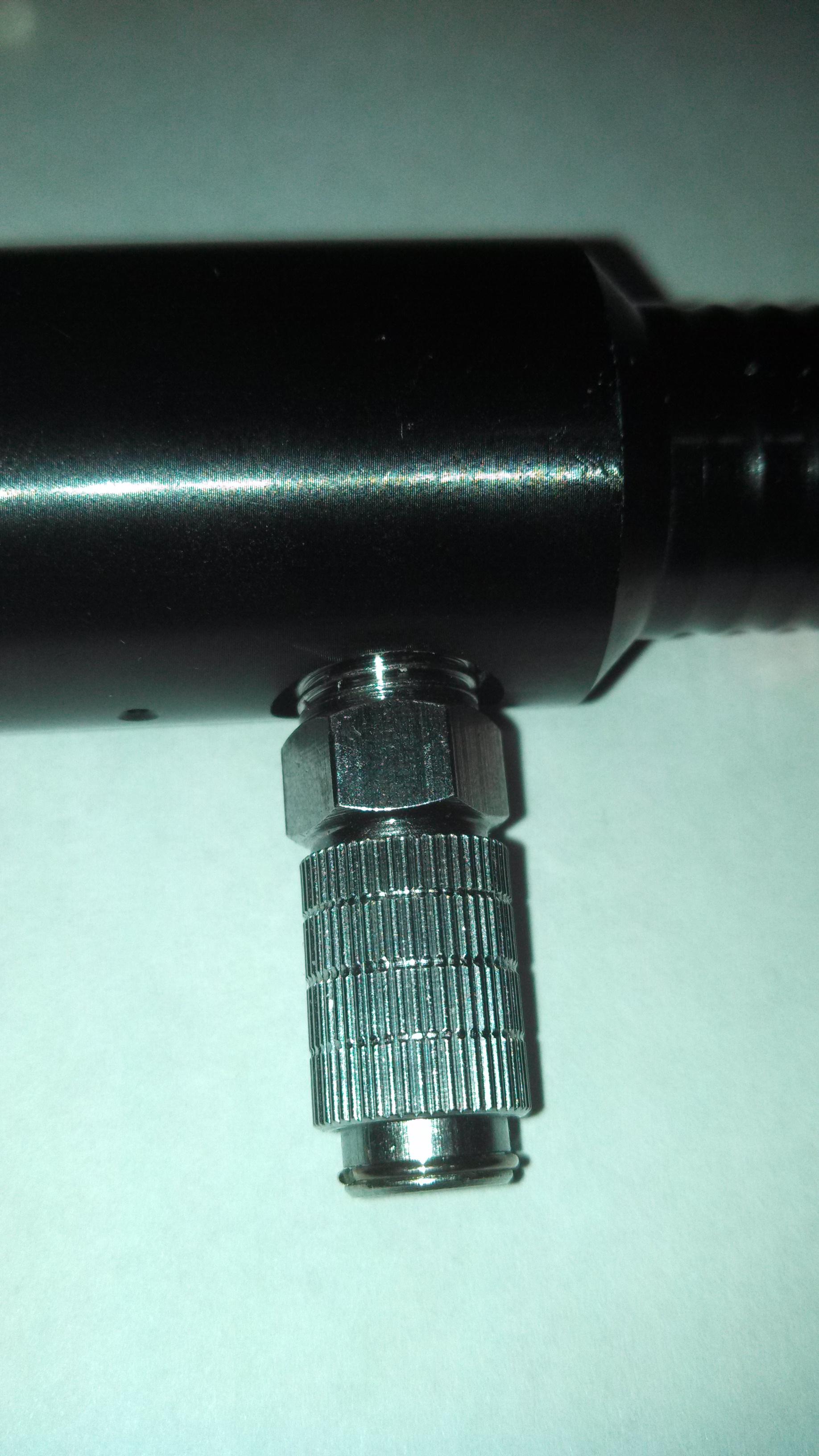 Here the 1/8 inch BSP fitting fits into the 1/4 inch NPT with no problem