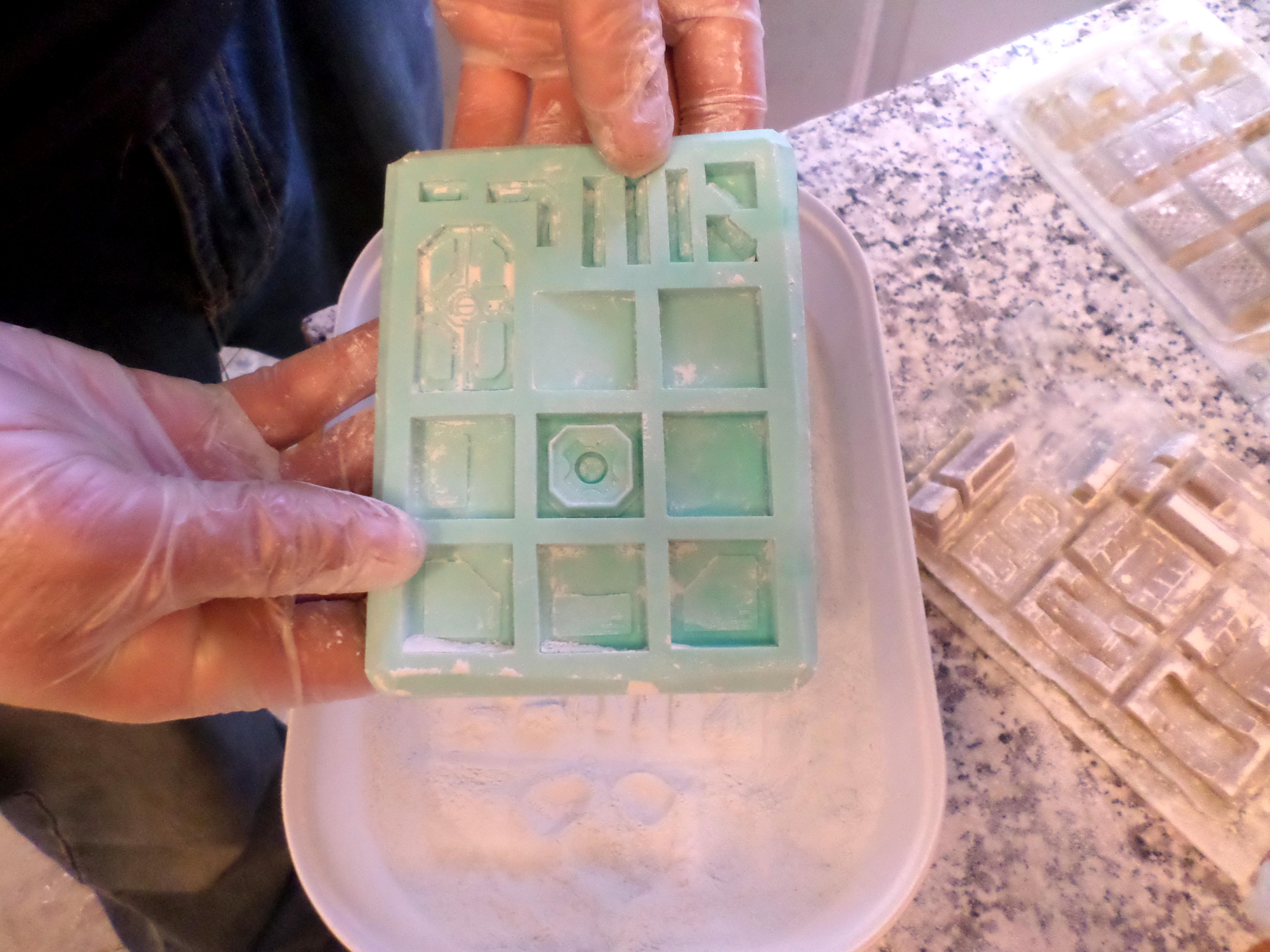 Powdering the Mold [3-11-14]