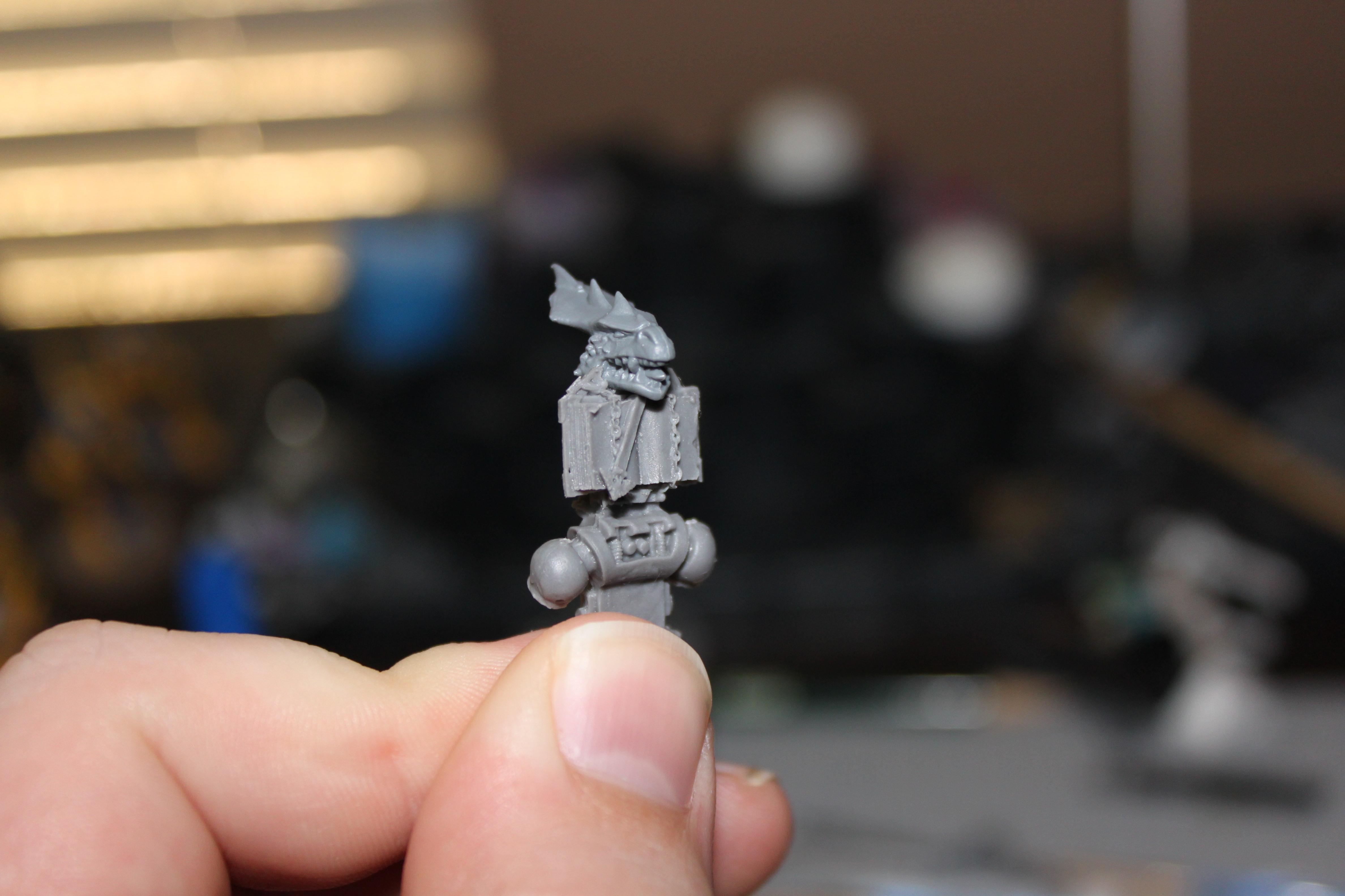 Vel'Cona's Backpack with Salamander head