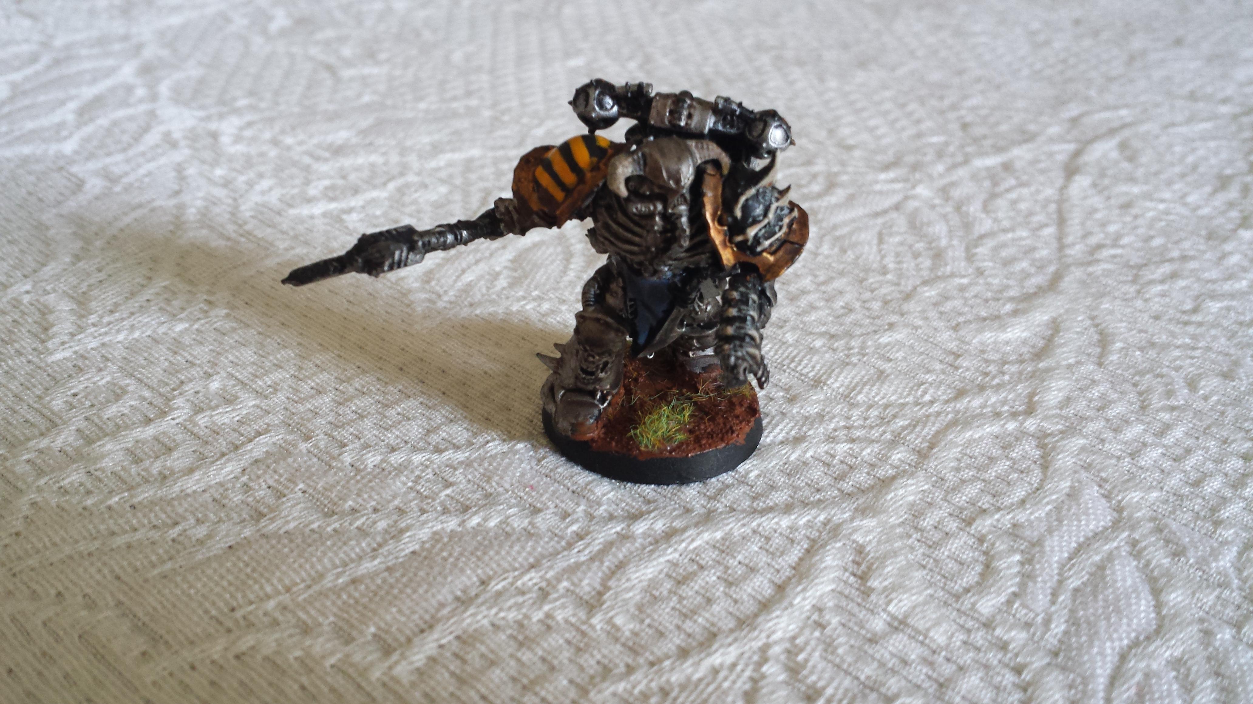 heres a pic of my warsmtih for now until my forge world praetors arrive