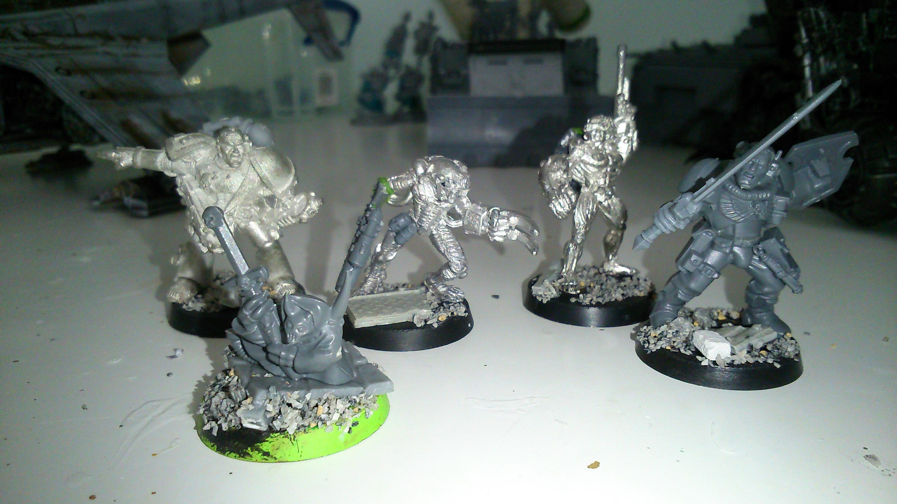 Xenos and retinue