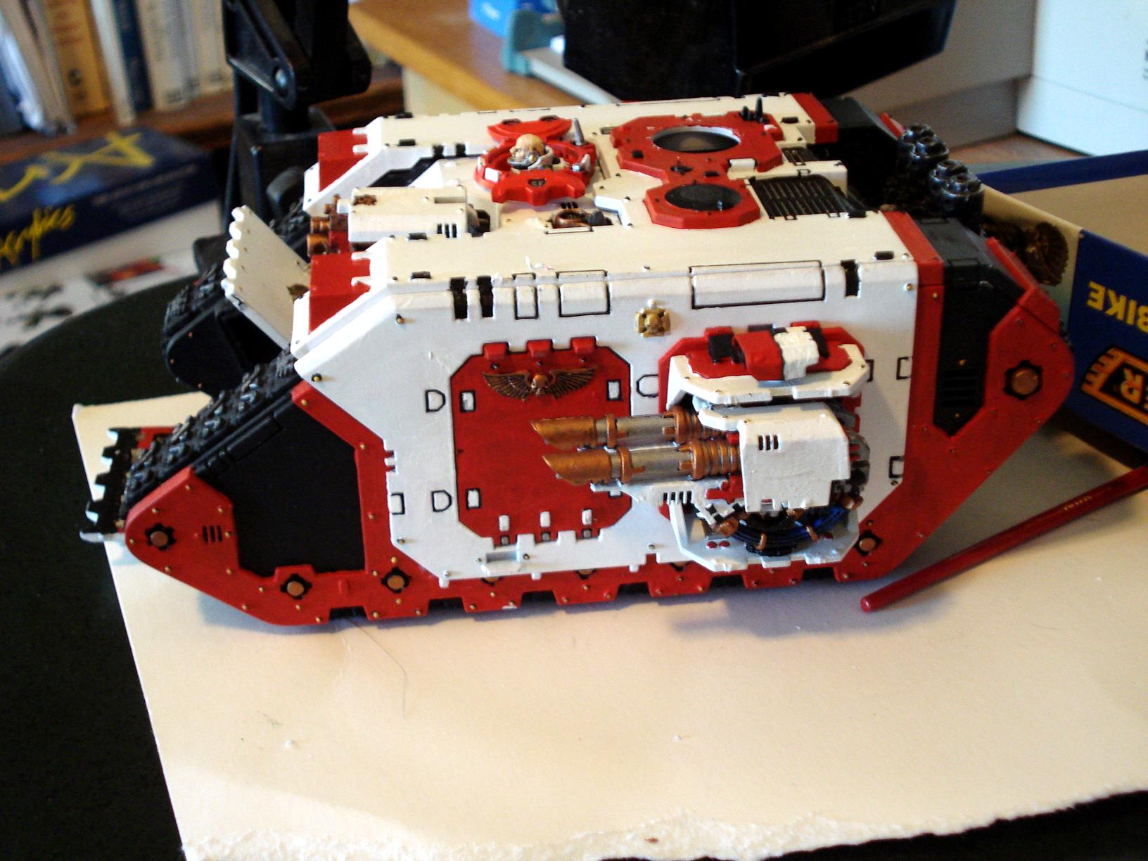 Land Raider 