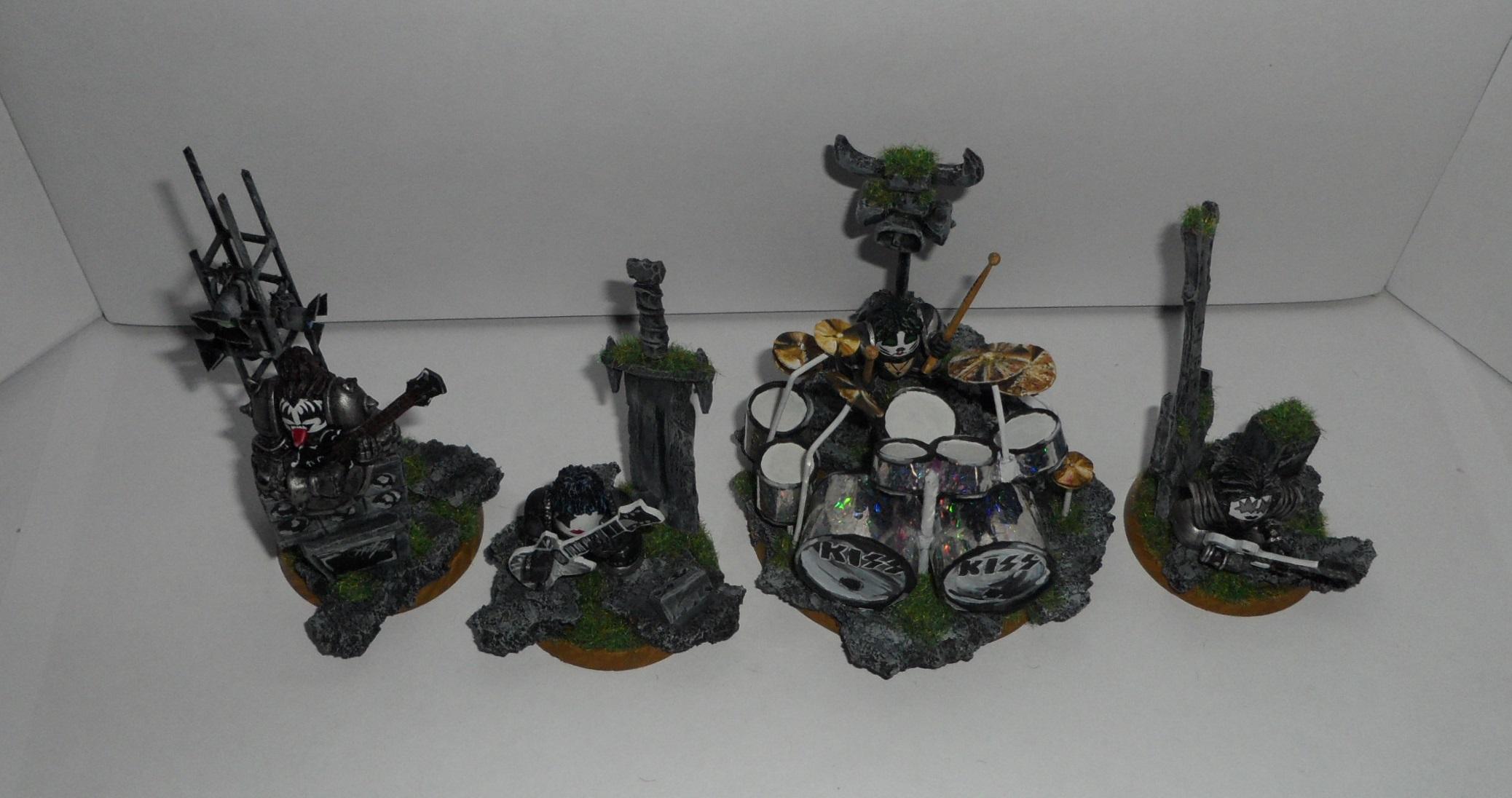 Eggmarines, Kiss, Metal