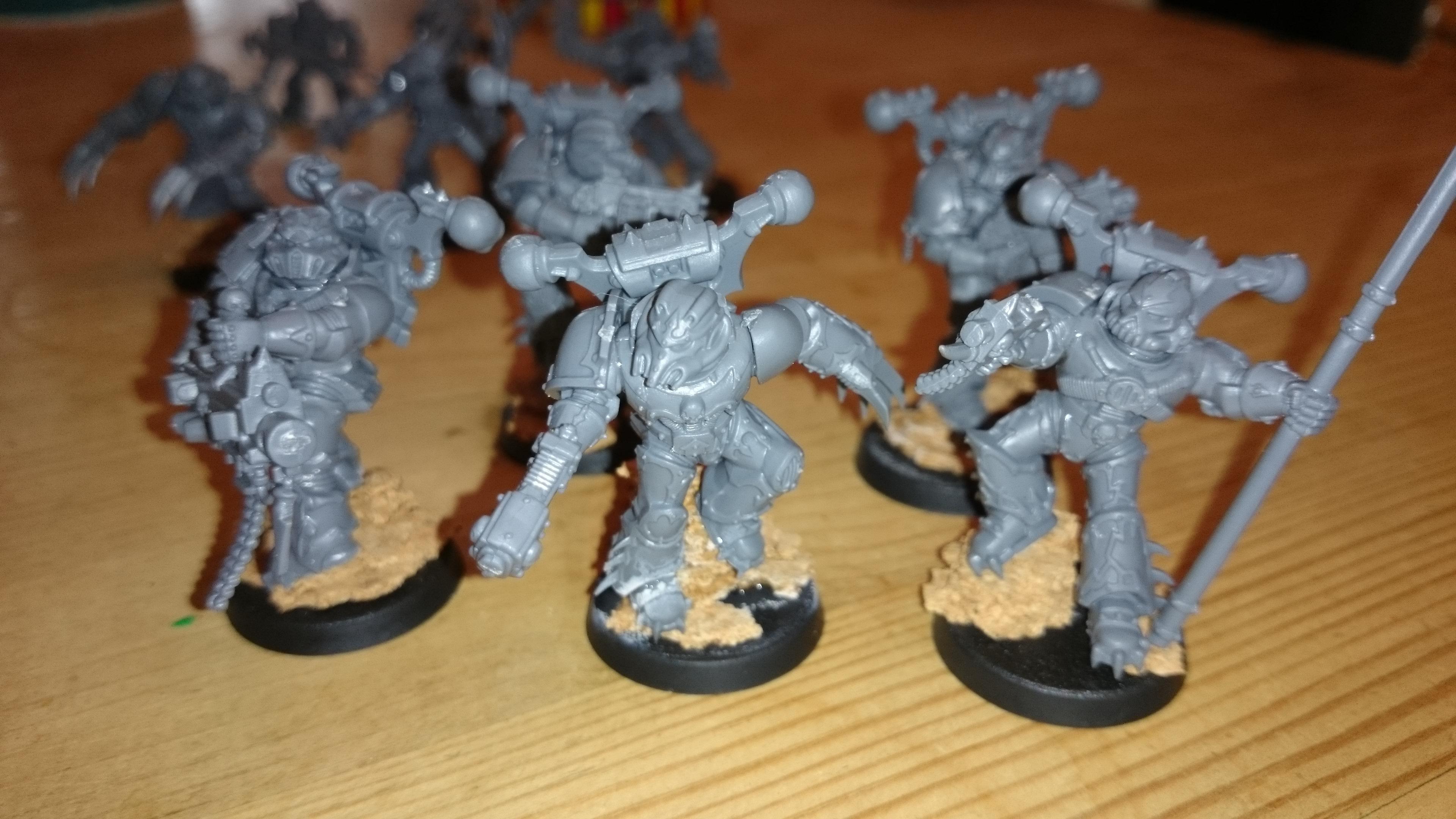 here is the start of a standard chaos space marine squad