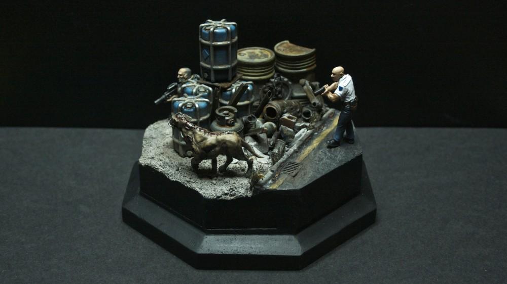 Diorama, Dirt, Dog, Grime, Imperial Guard, Mud, Rusty Robot, Weathered, Who Goes There