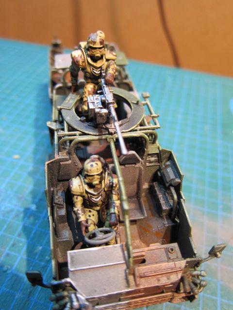 Taurox crew details