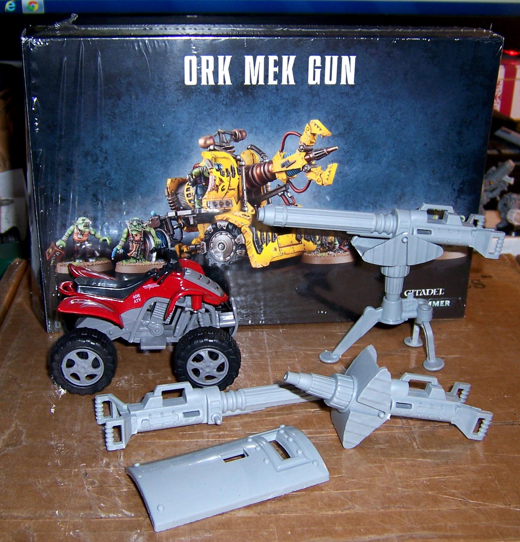Ork Mek Gun Gathering the Bitz