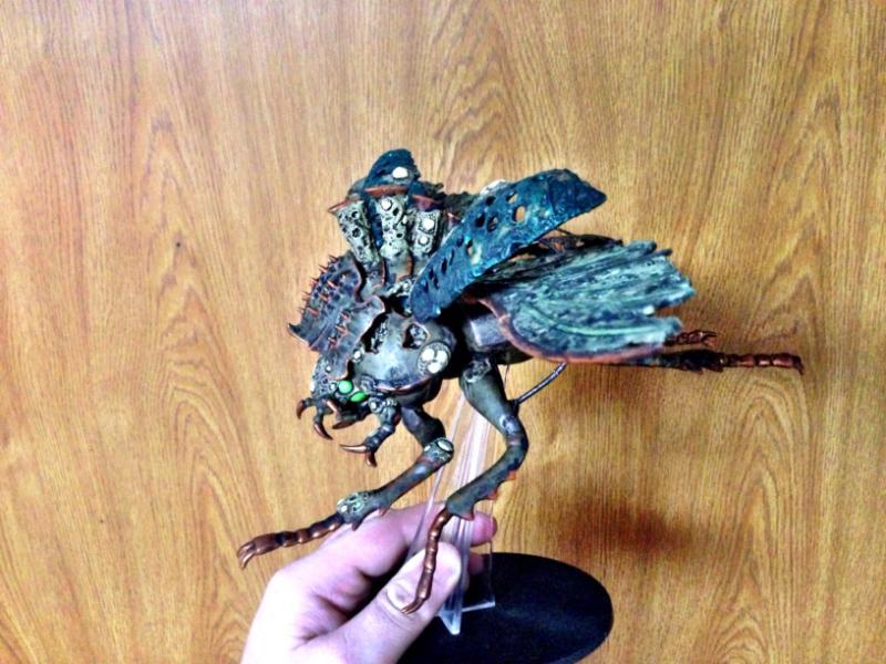 Outer shell is magnetized for easy transport