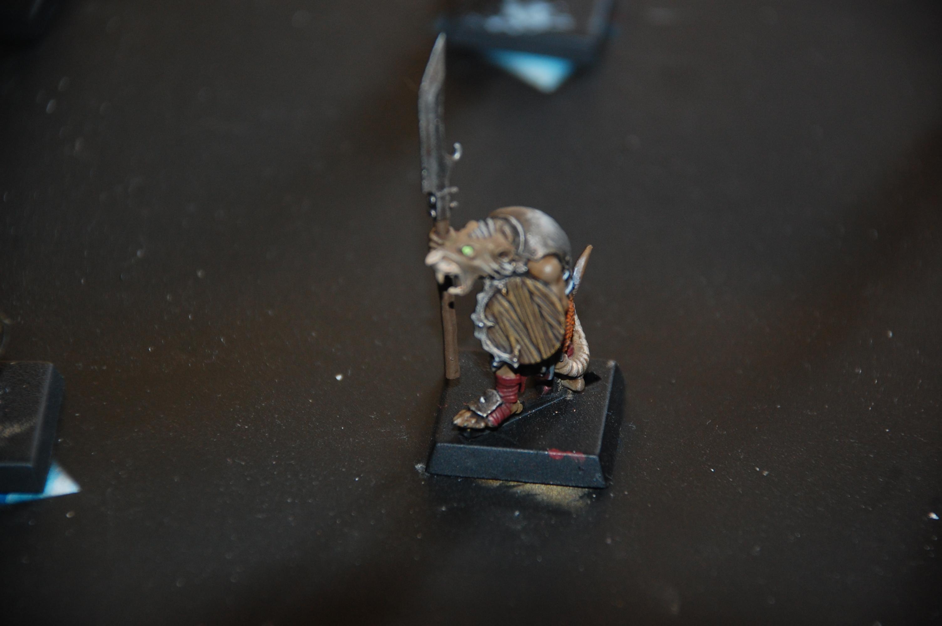 Blurred Photo, Skaven