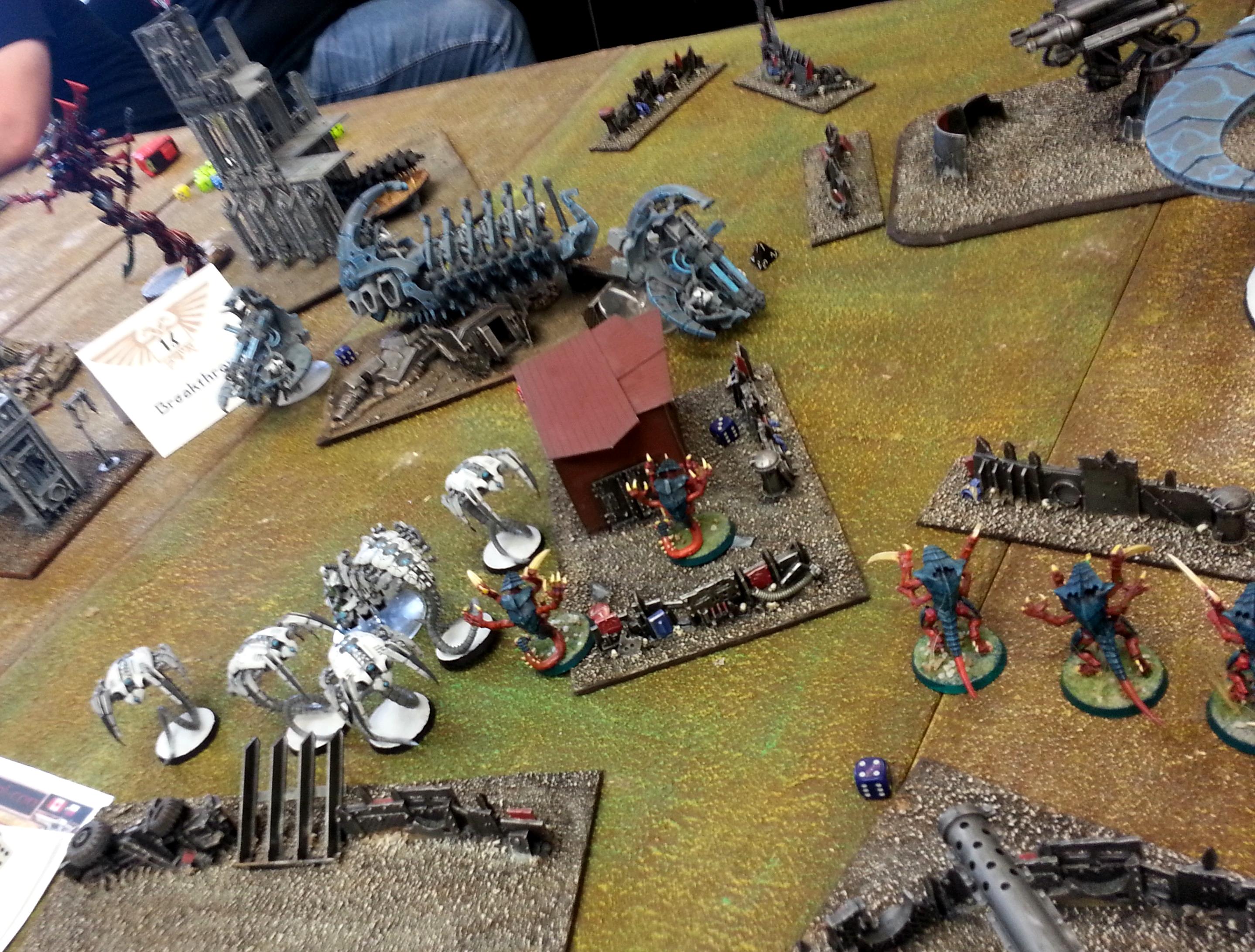 Necrons, Tyranids, Turn 2a Necrons: AnniBarge and Ark shoot Raveners