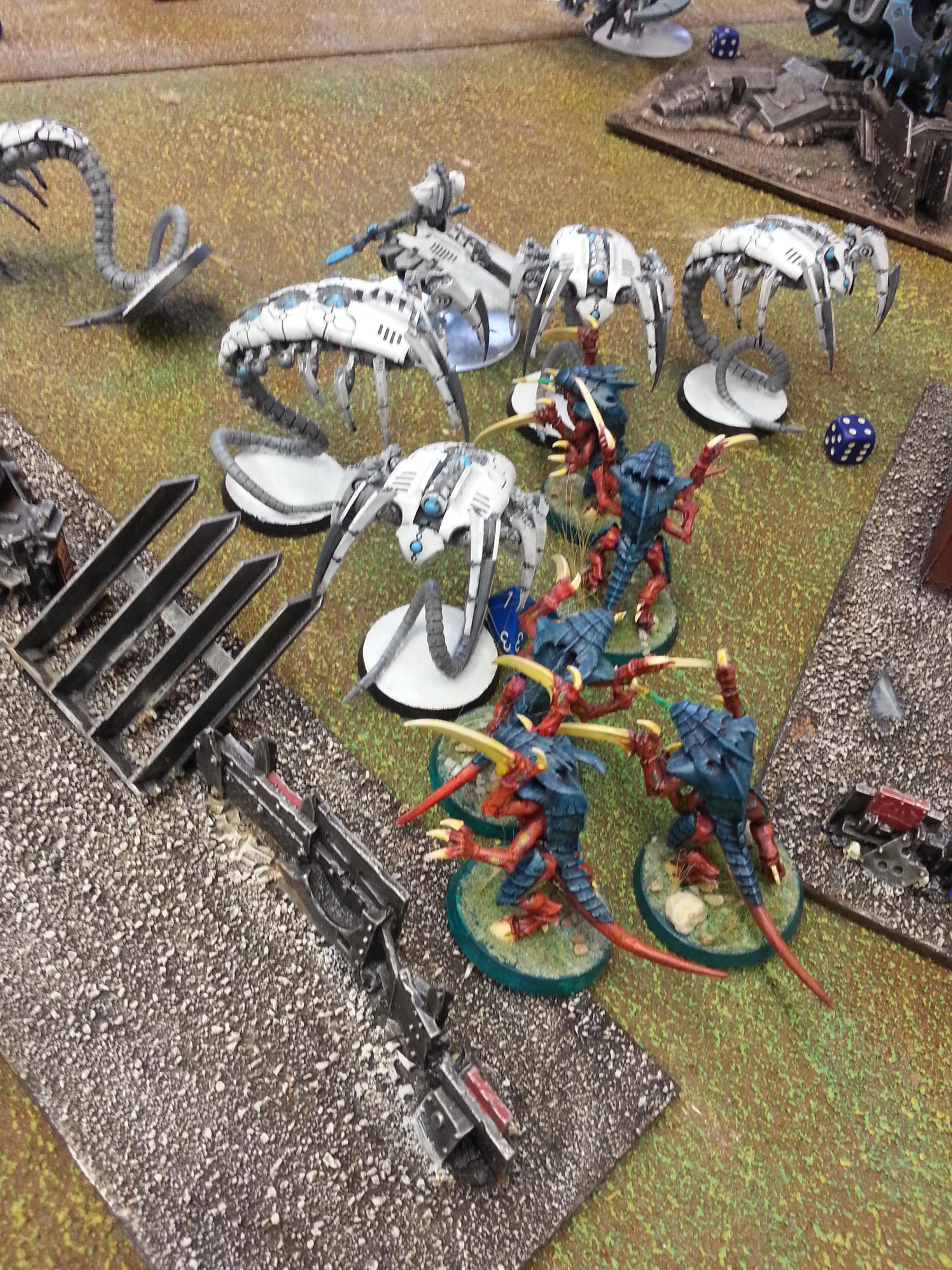 Necrons, Tyranids, Turn 2b Tyranids: Warriors charge Wraiths