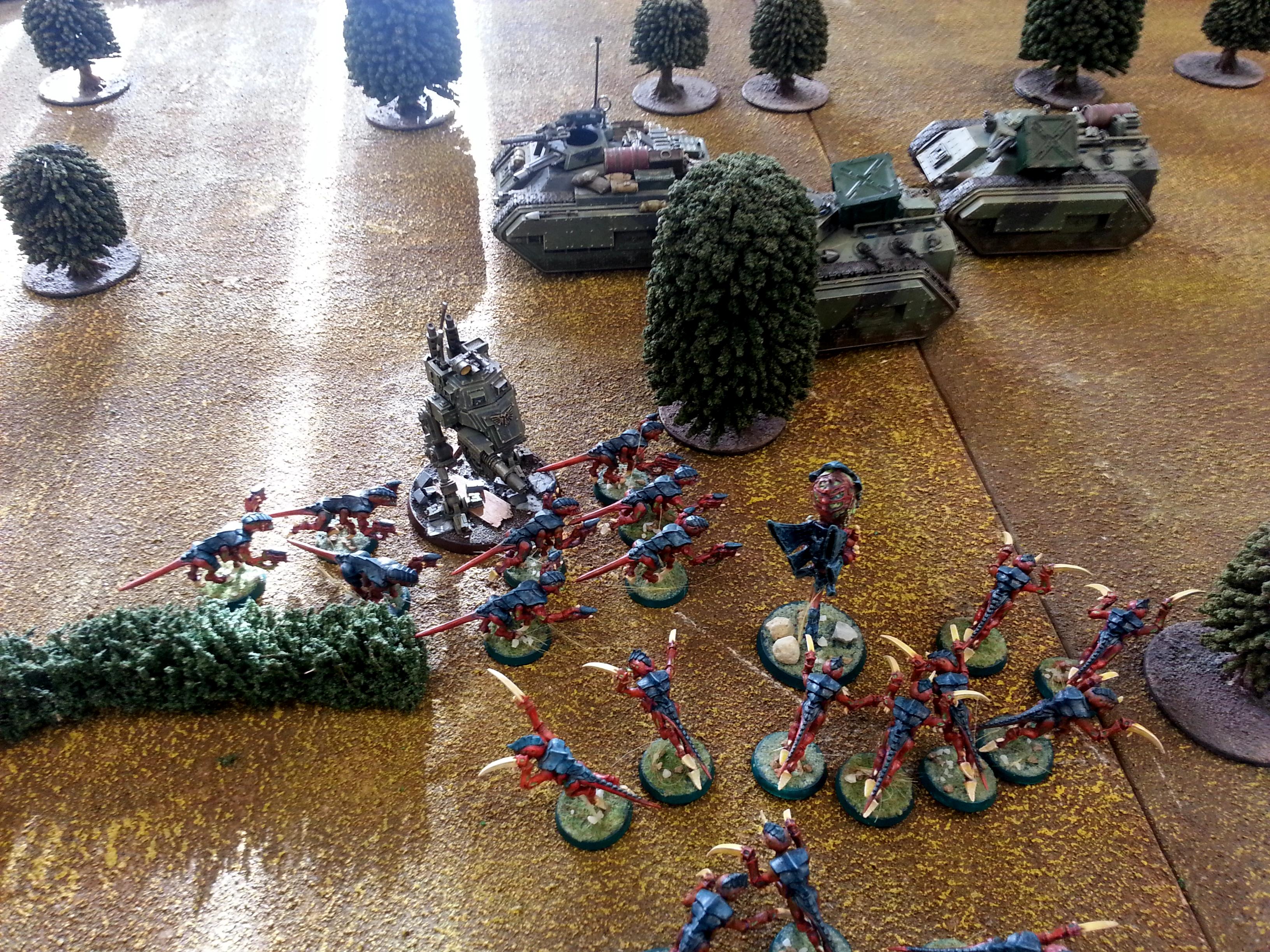 Tau, Tyranids, Turn 2 Convoy: Sentinel charges Spinegaunts