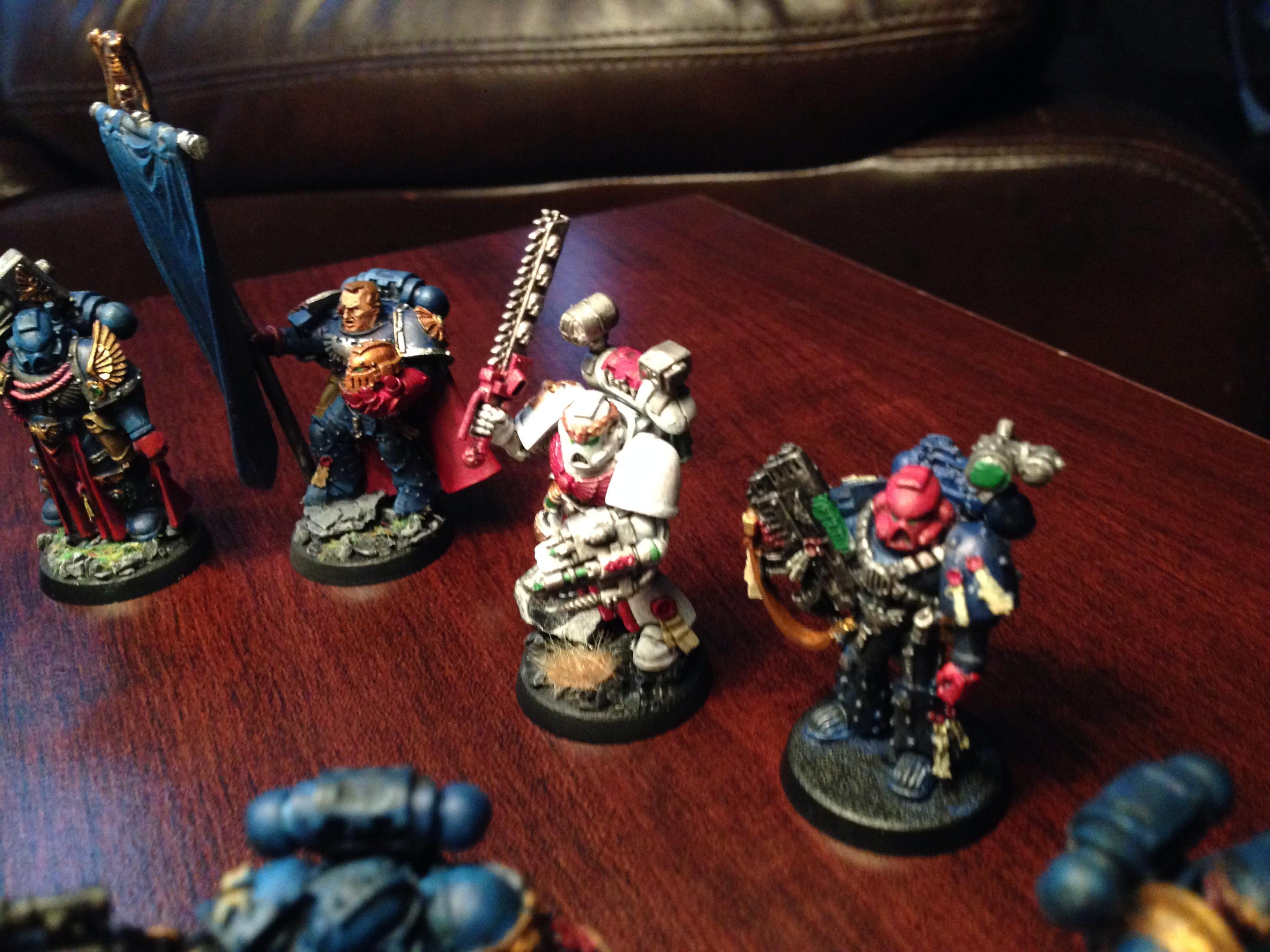 Apothecary, Command Squad, Crimson Fist