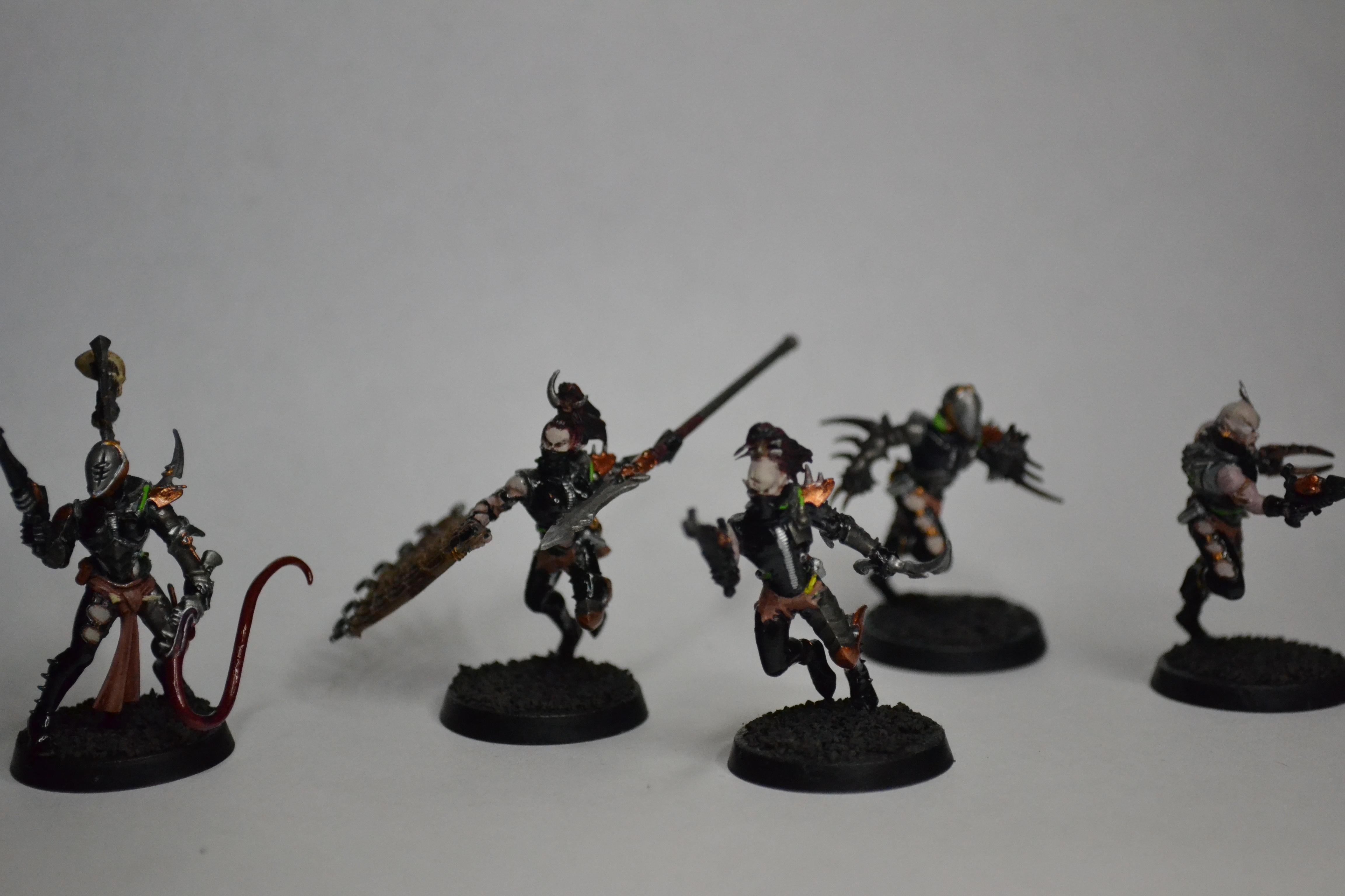 Dark Eldar, Warhammer 40,000, Wych, Wyches