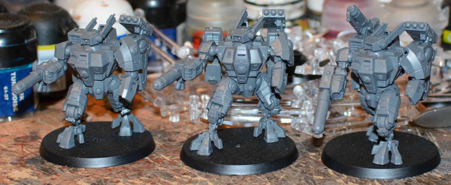 Tau Crisis suit squad