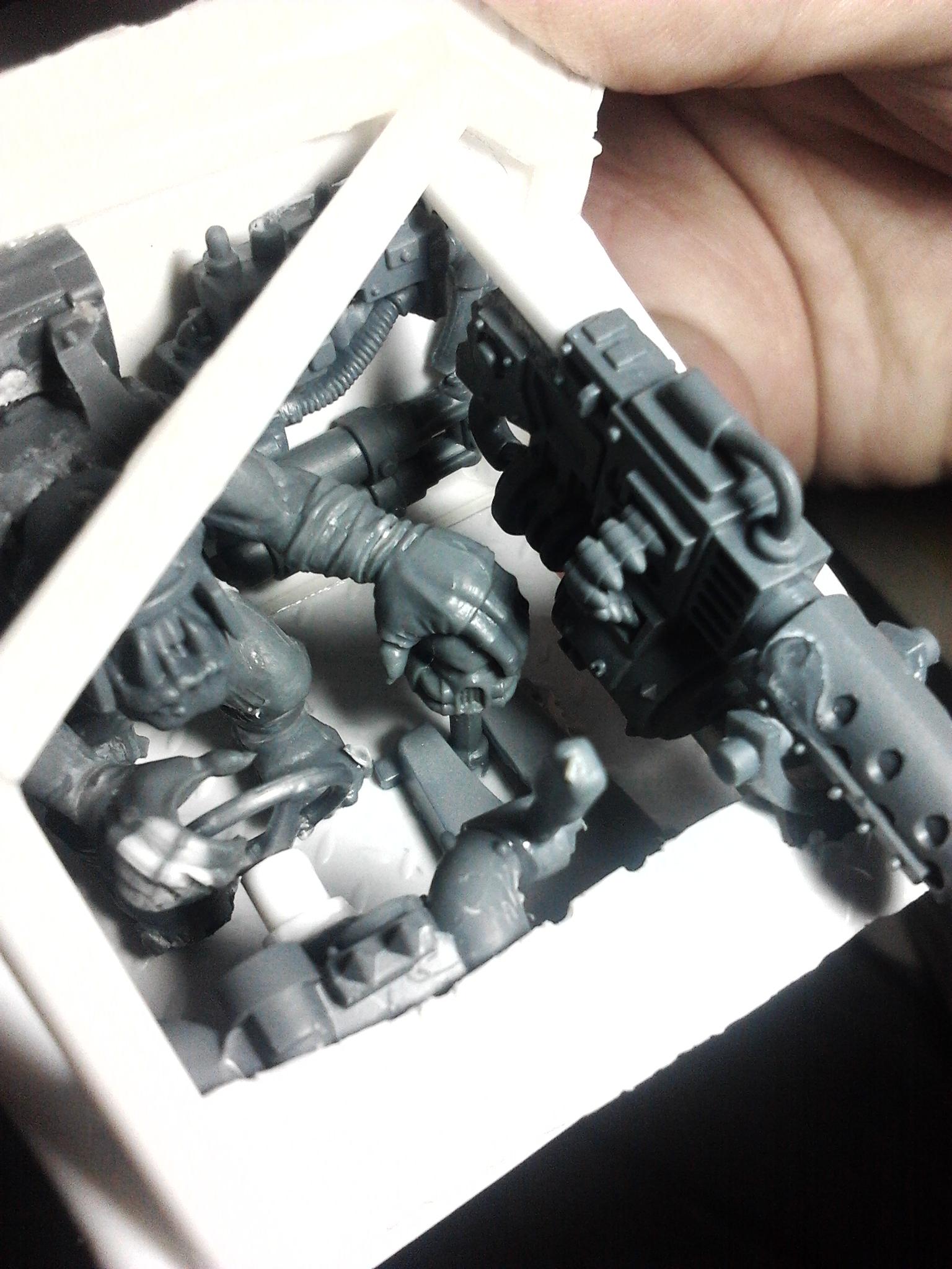 Here you can see the Space Marine helmet gear shifter, steering wheel, nitroboost lever, various workybitz and gubbinz