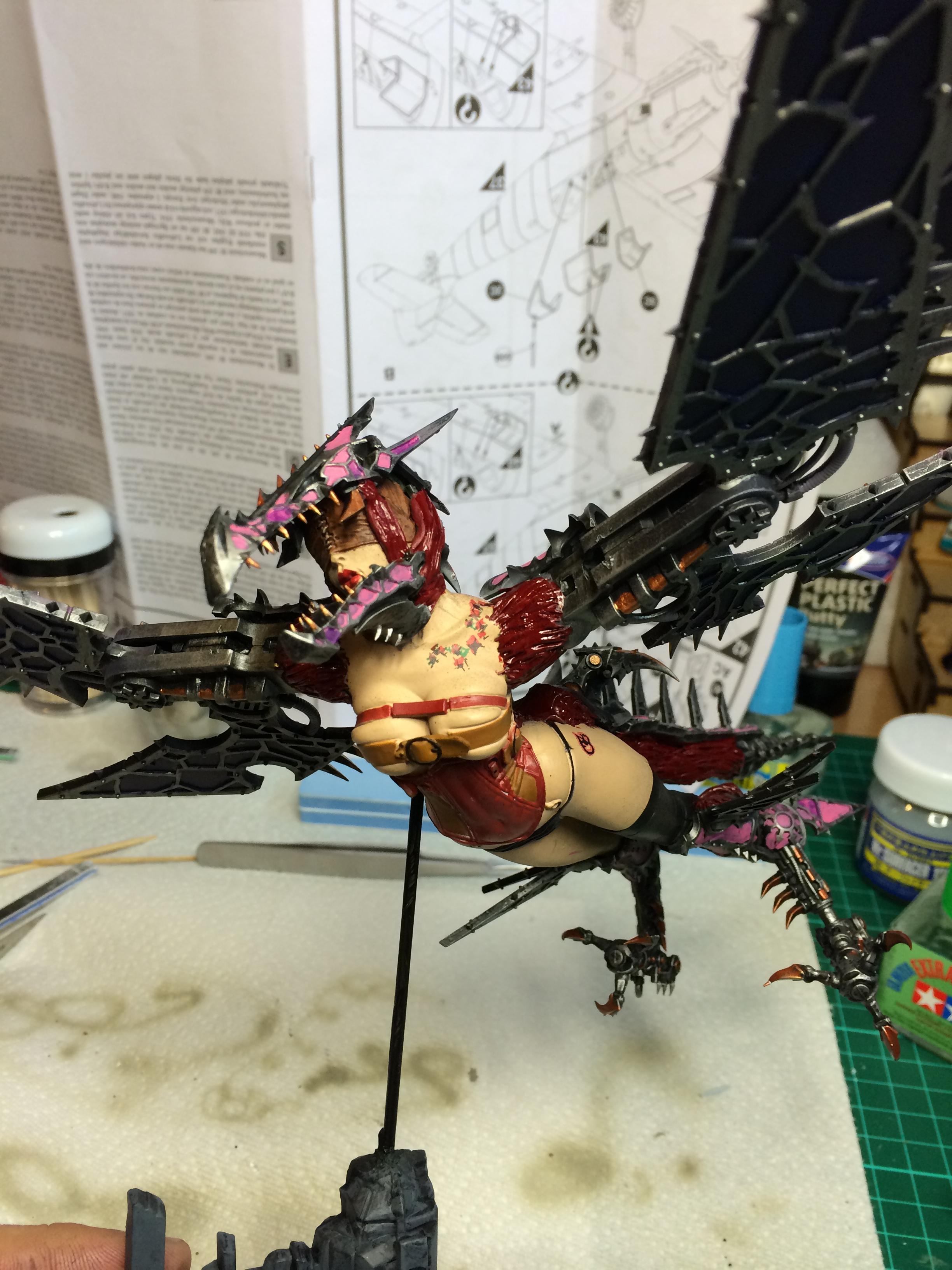 helldrake closeup