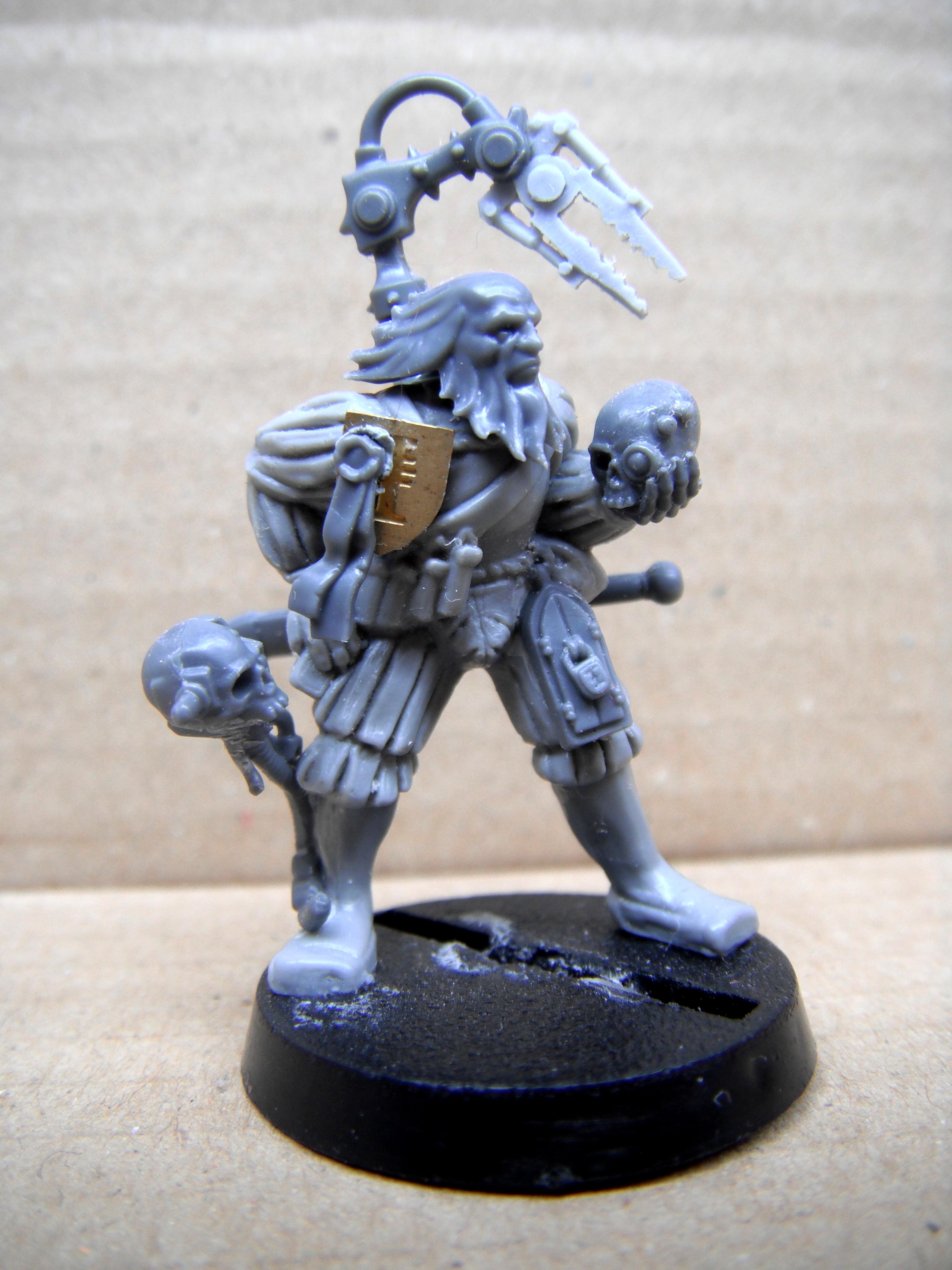 Adeptus Arbites, Cyborg, Servitors, Tech Priest