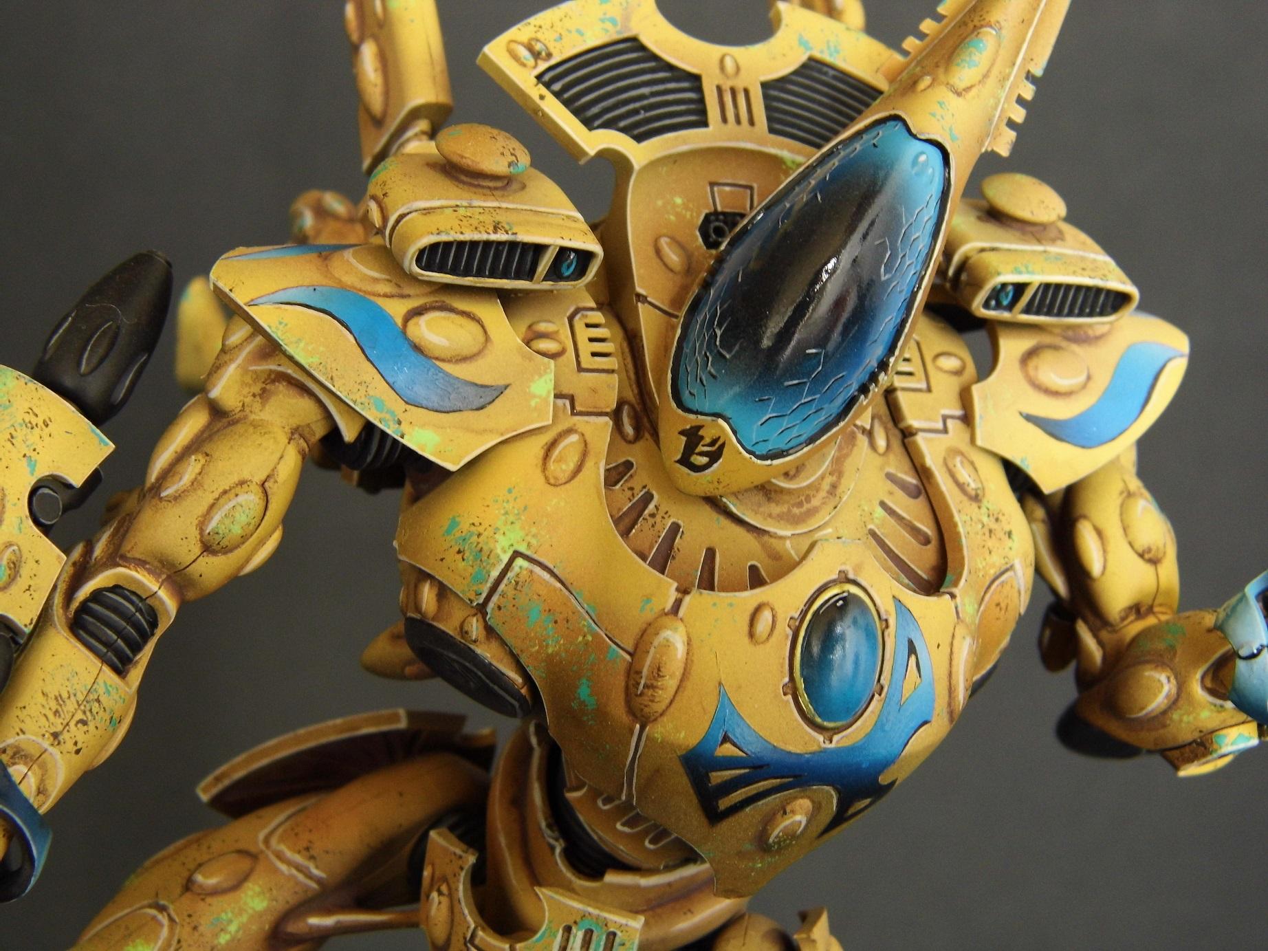 Another Wraithknight, what do you thing about his chest stencil freehand?