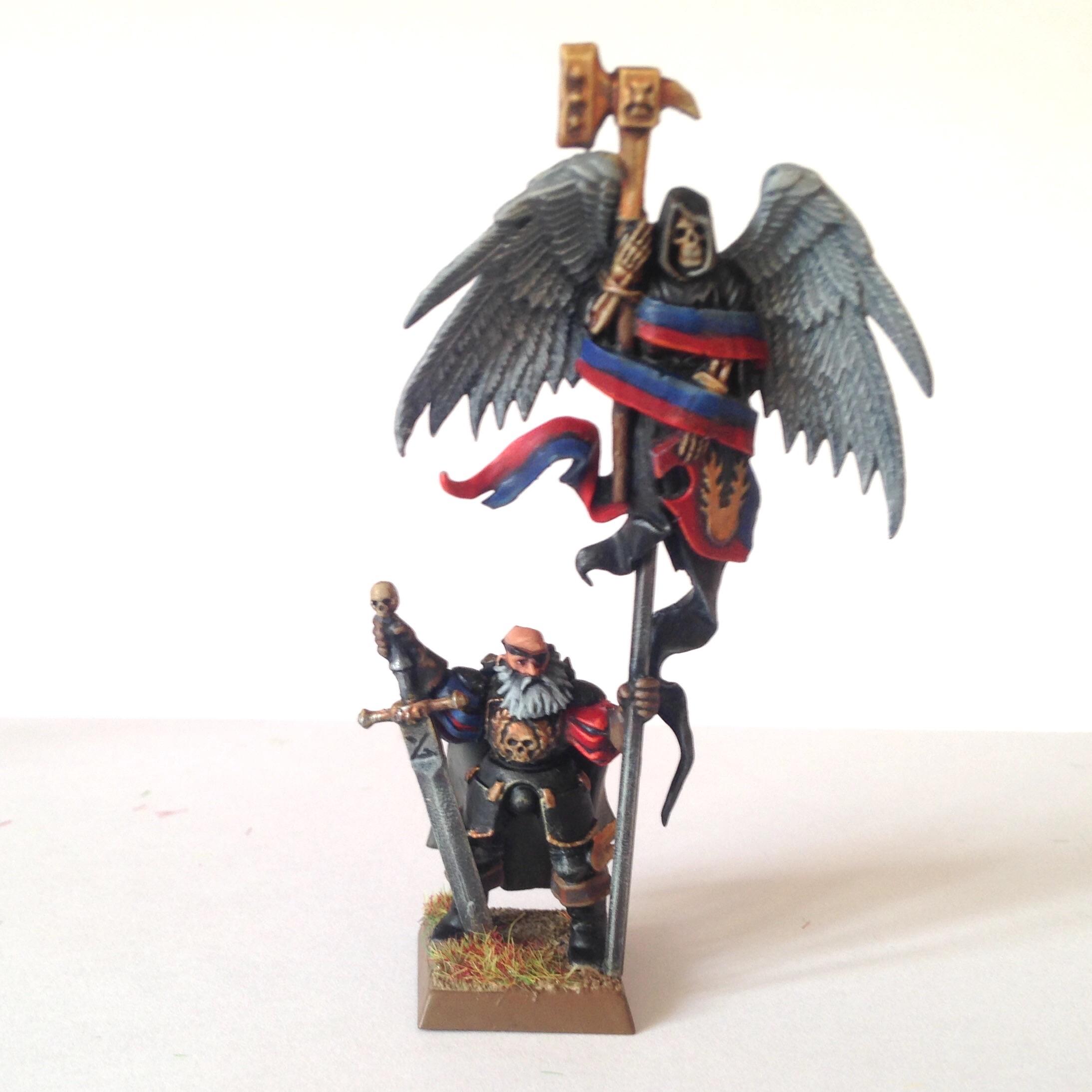 Empire Battle Standard Bearer