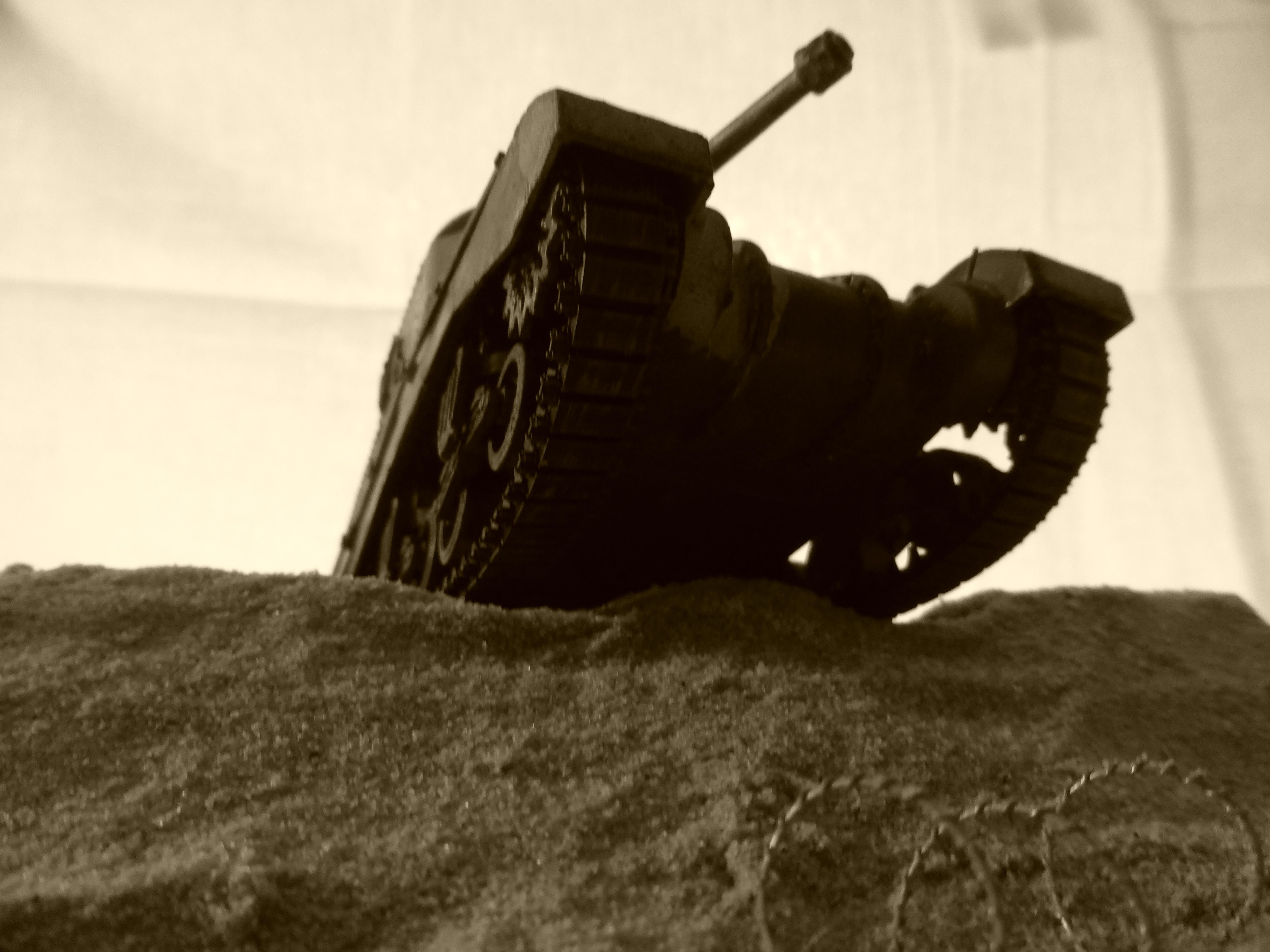 M3 Grant/Lee WW2 tank desert diorama
