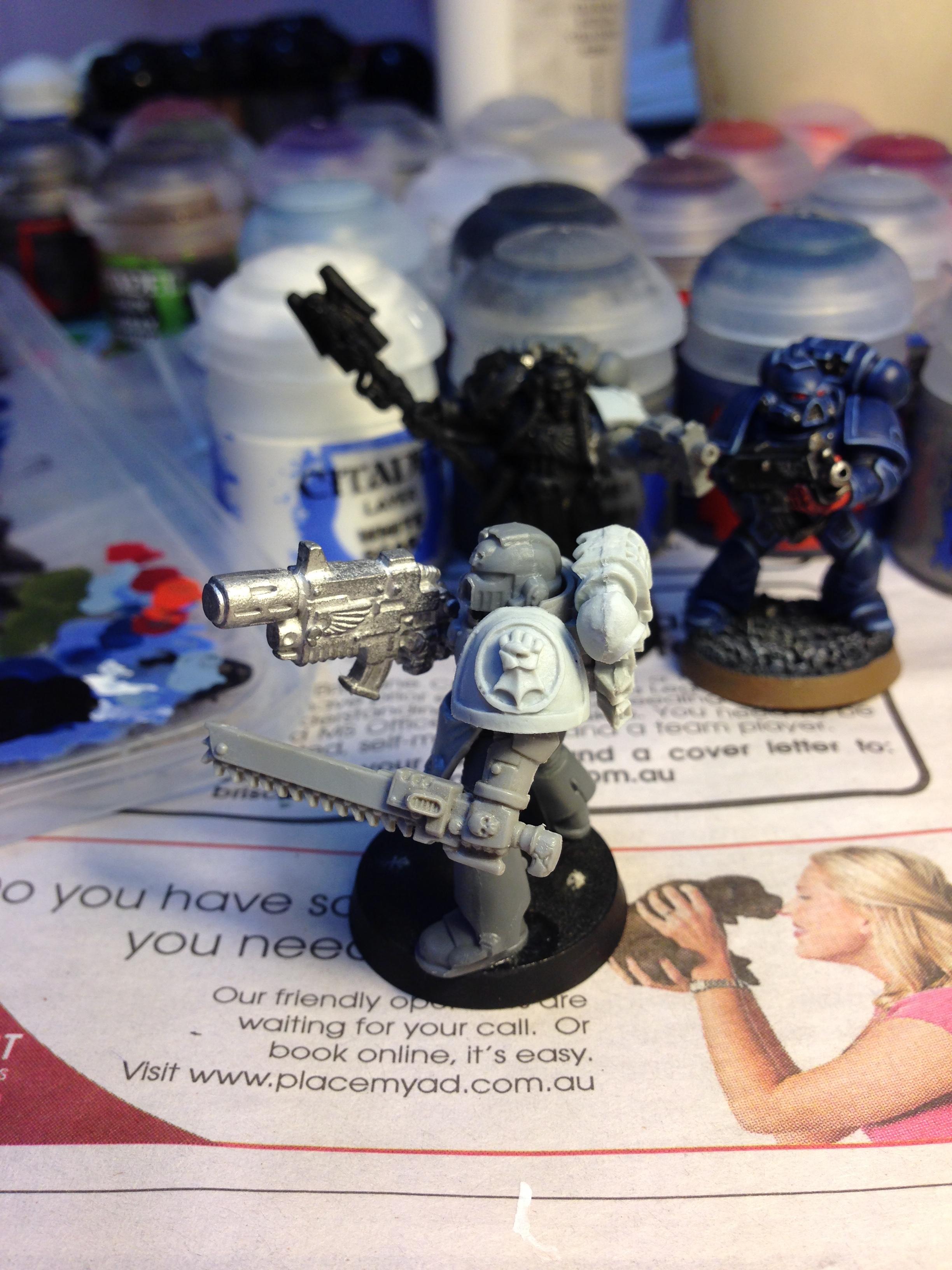 Same model, I have the Crimson Fists shoulder pads added to all my characters