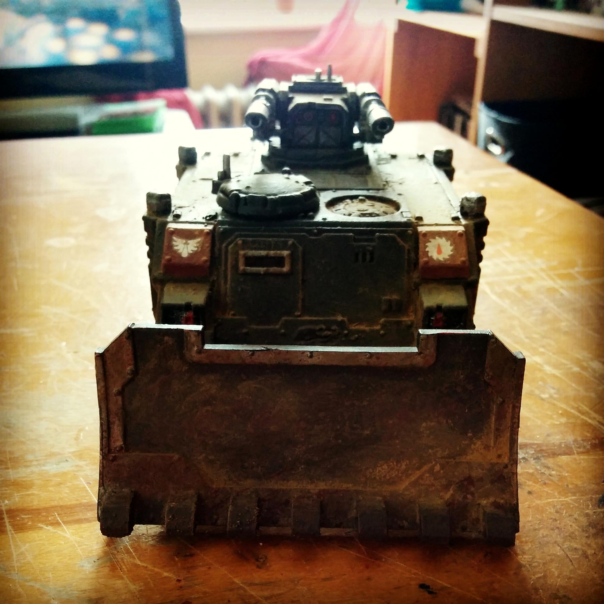 Front view of the Razorback