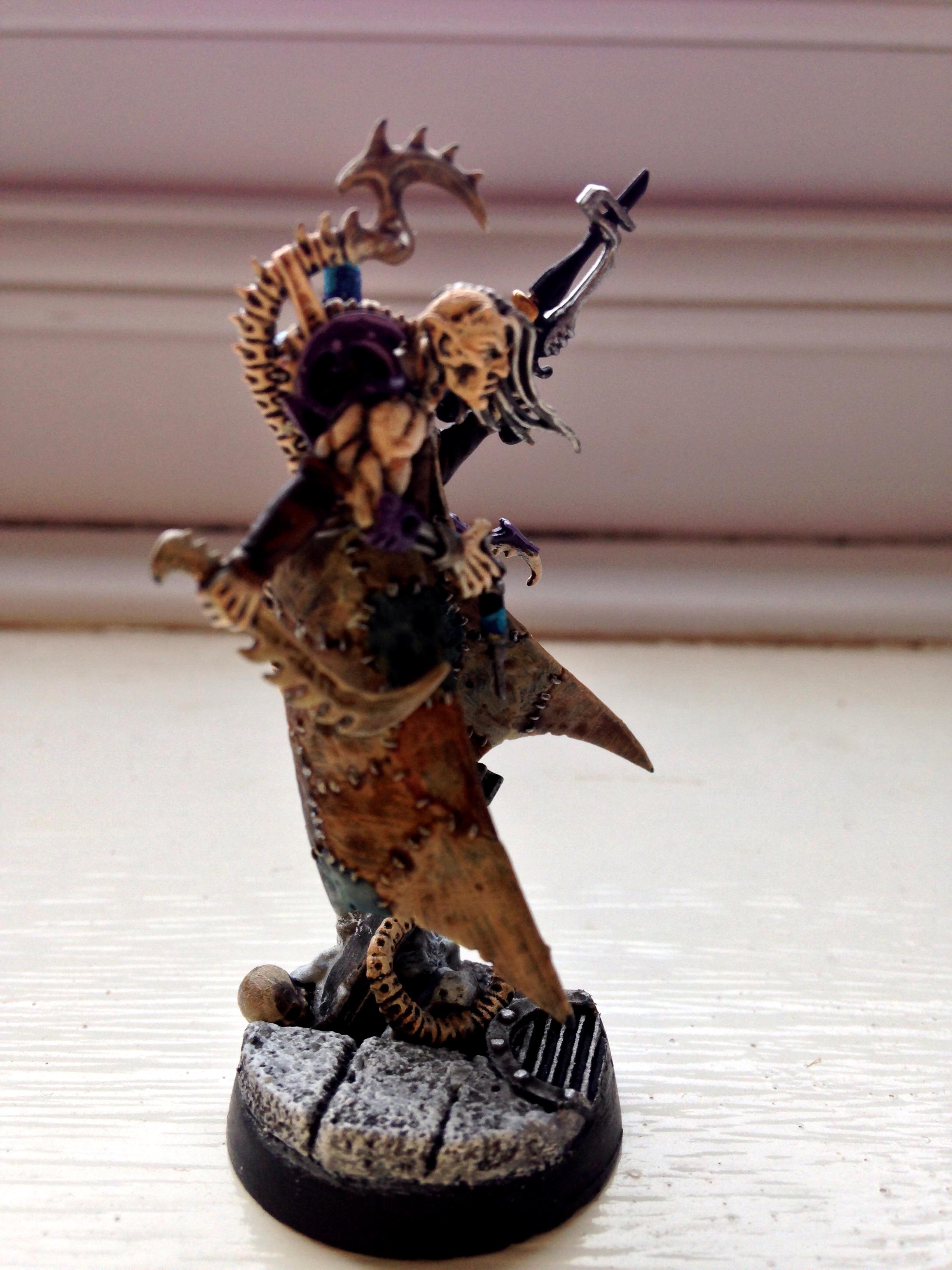 Dark Eldar Haemonculous