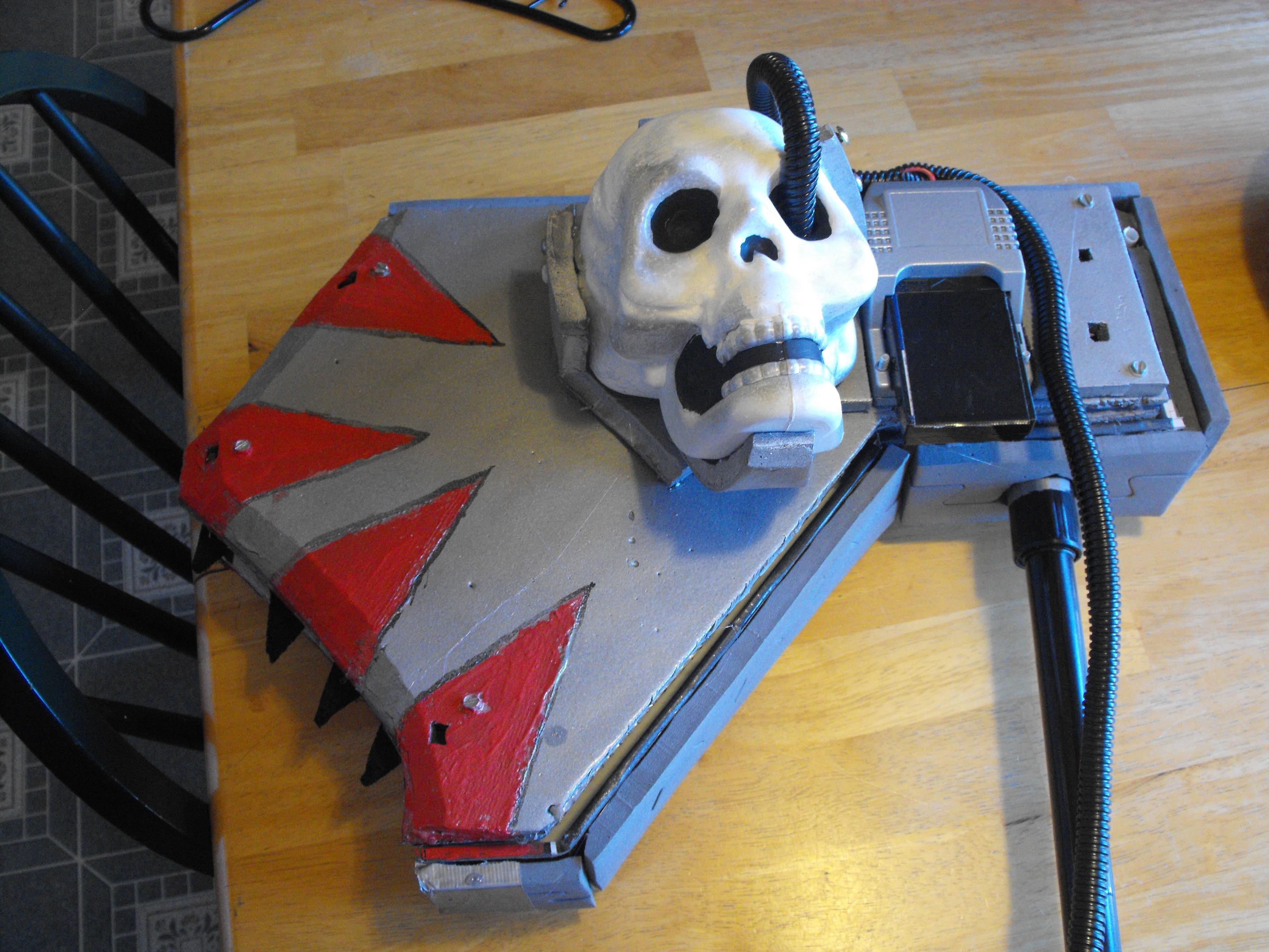 Chain axe head