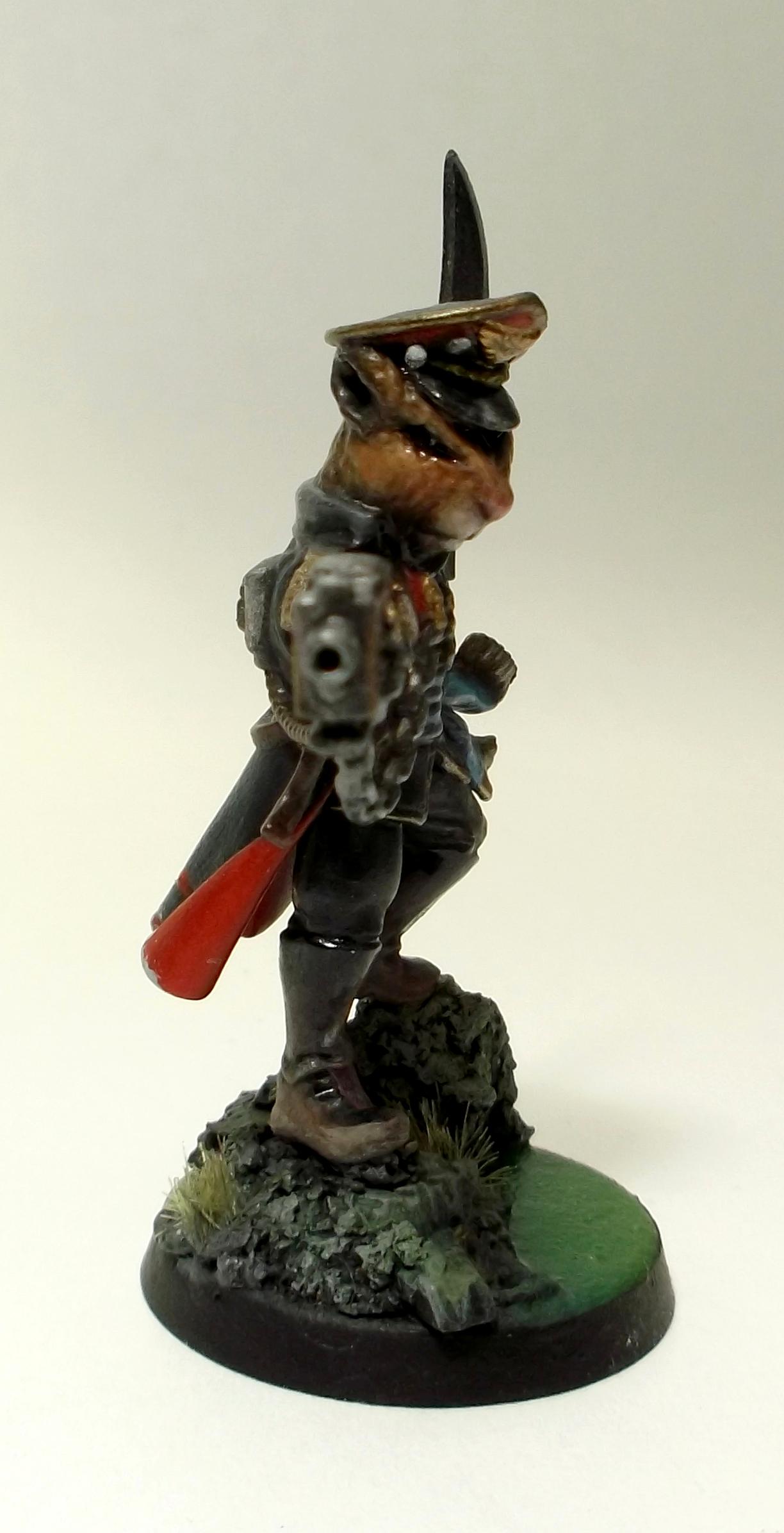 Commissar, Hamster, Commissar McDuff (side)