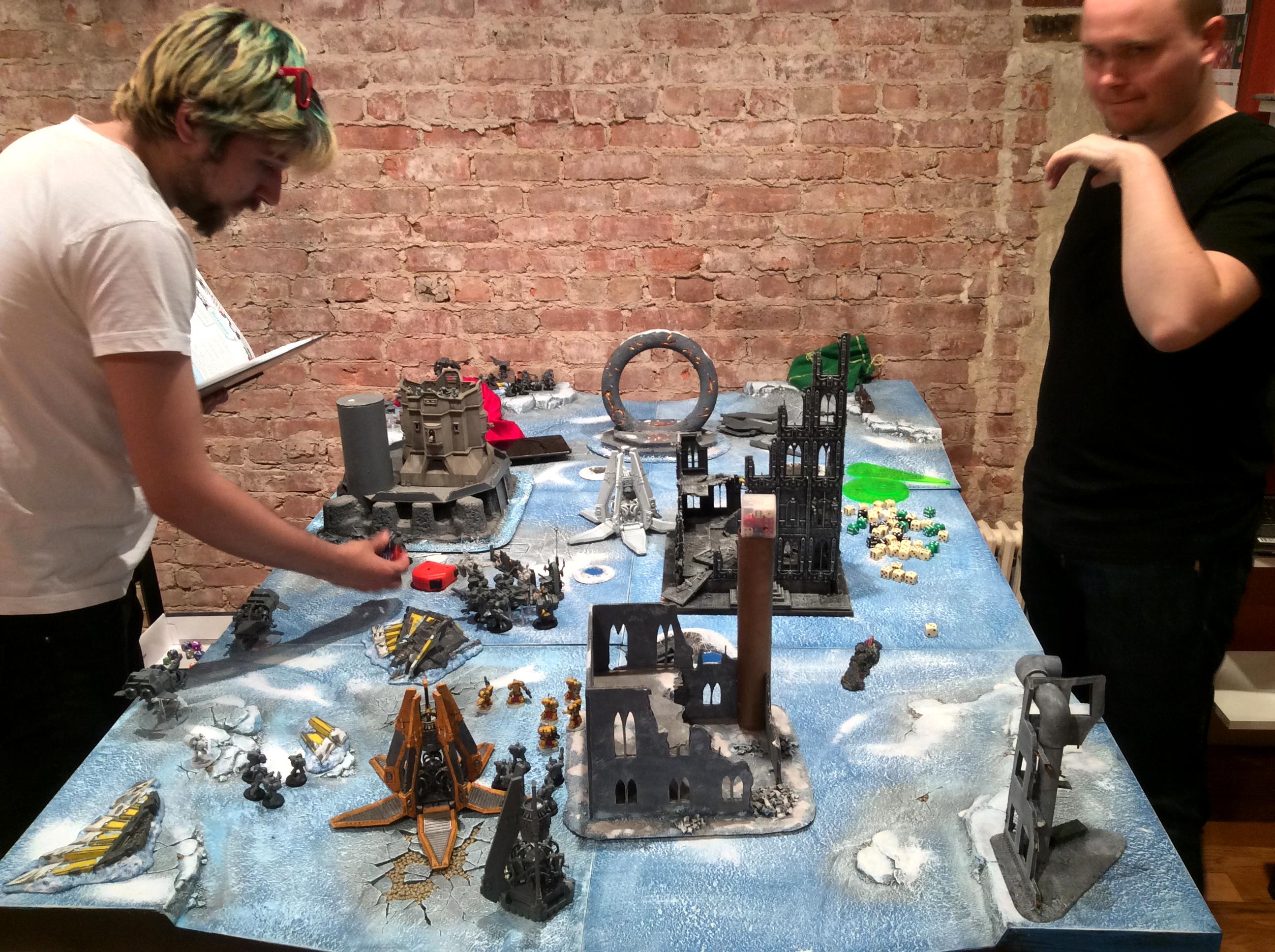 League, Warhammer 40,000