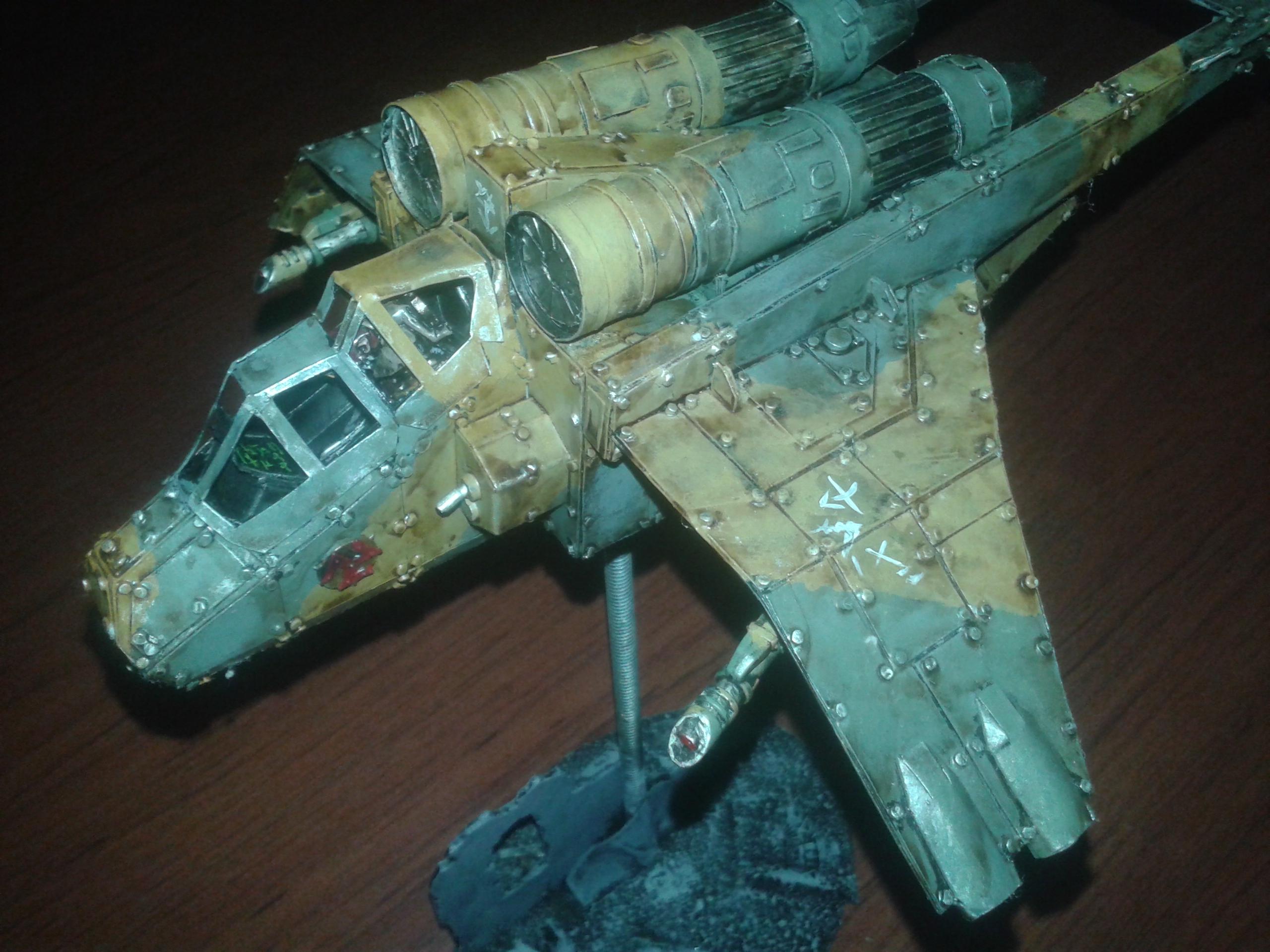 Vendetta - Scratchbuilt. Base is still not fully painted. Guns are still incomplete, but are magnetized so it can be a Valkyrie