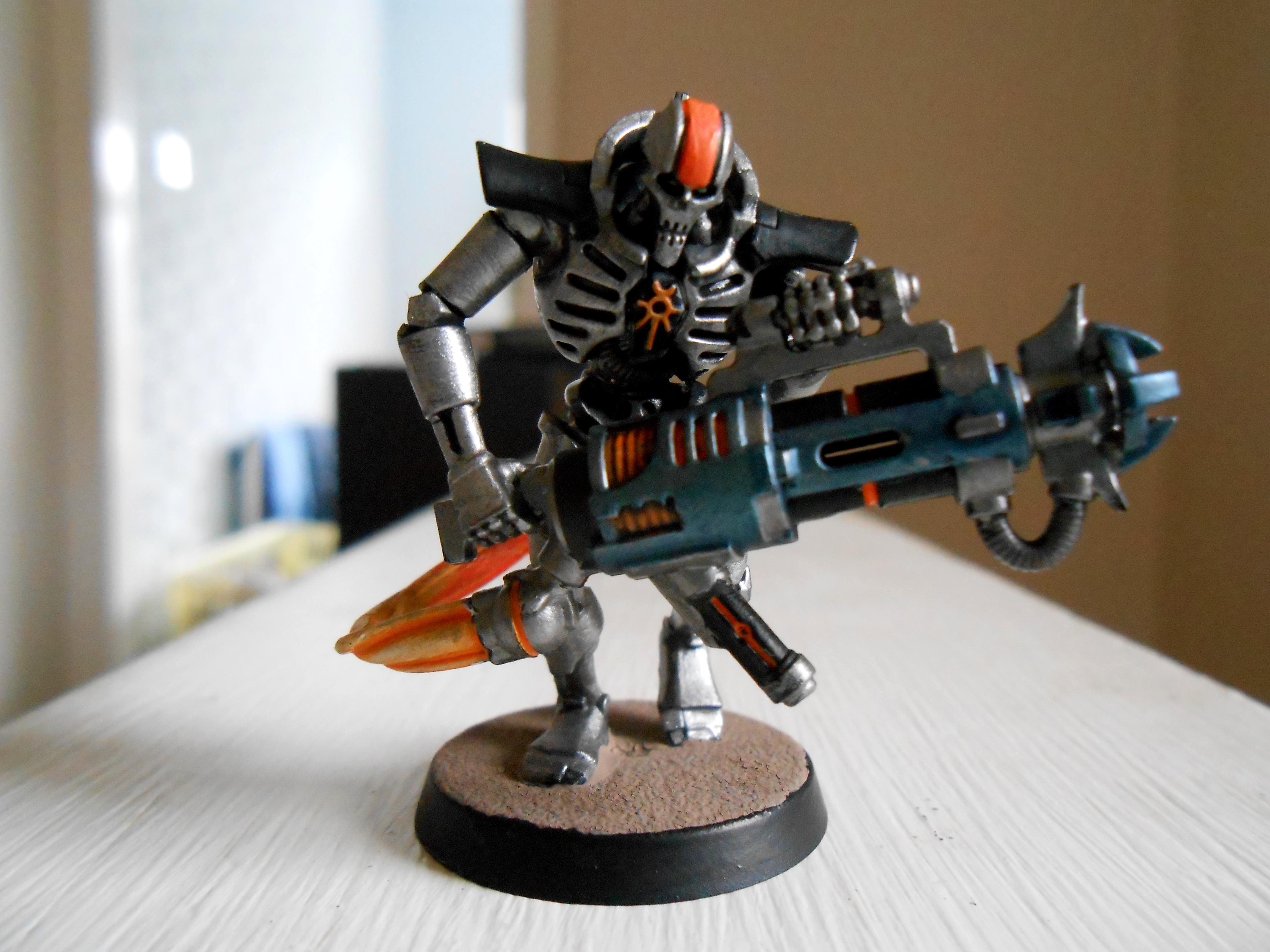 Necron Immortal with Tesla Rifle