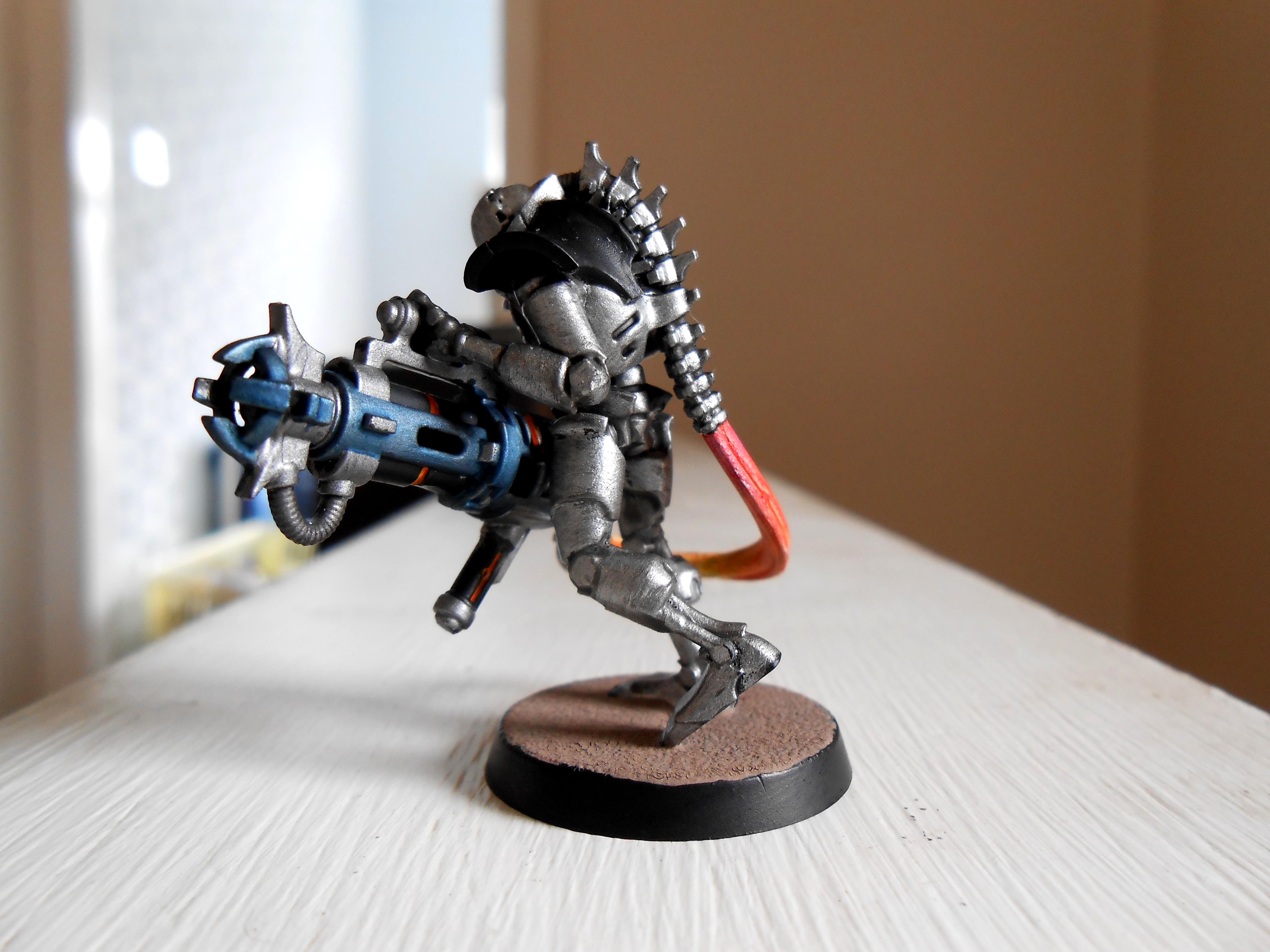 Necron Immortal with Tesla Rifle