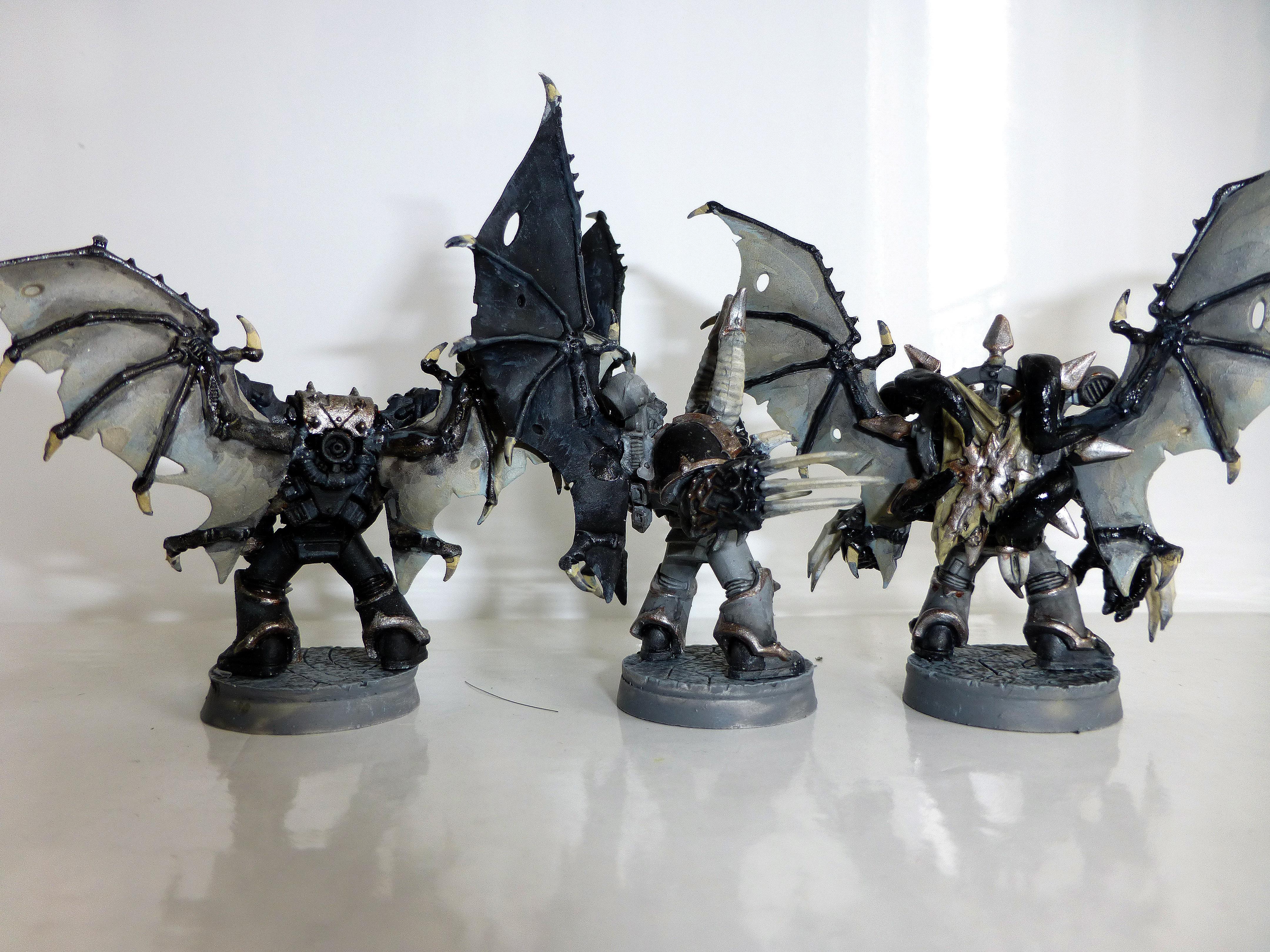 Word Bearers Possessed marines