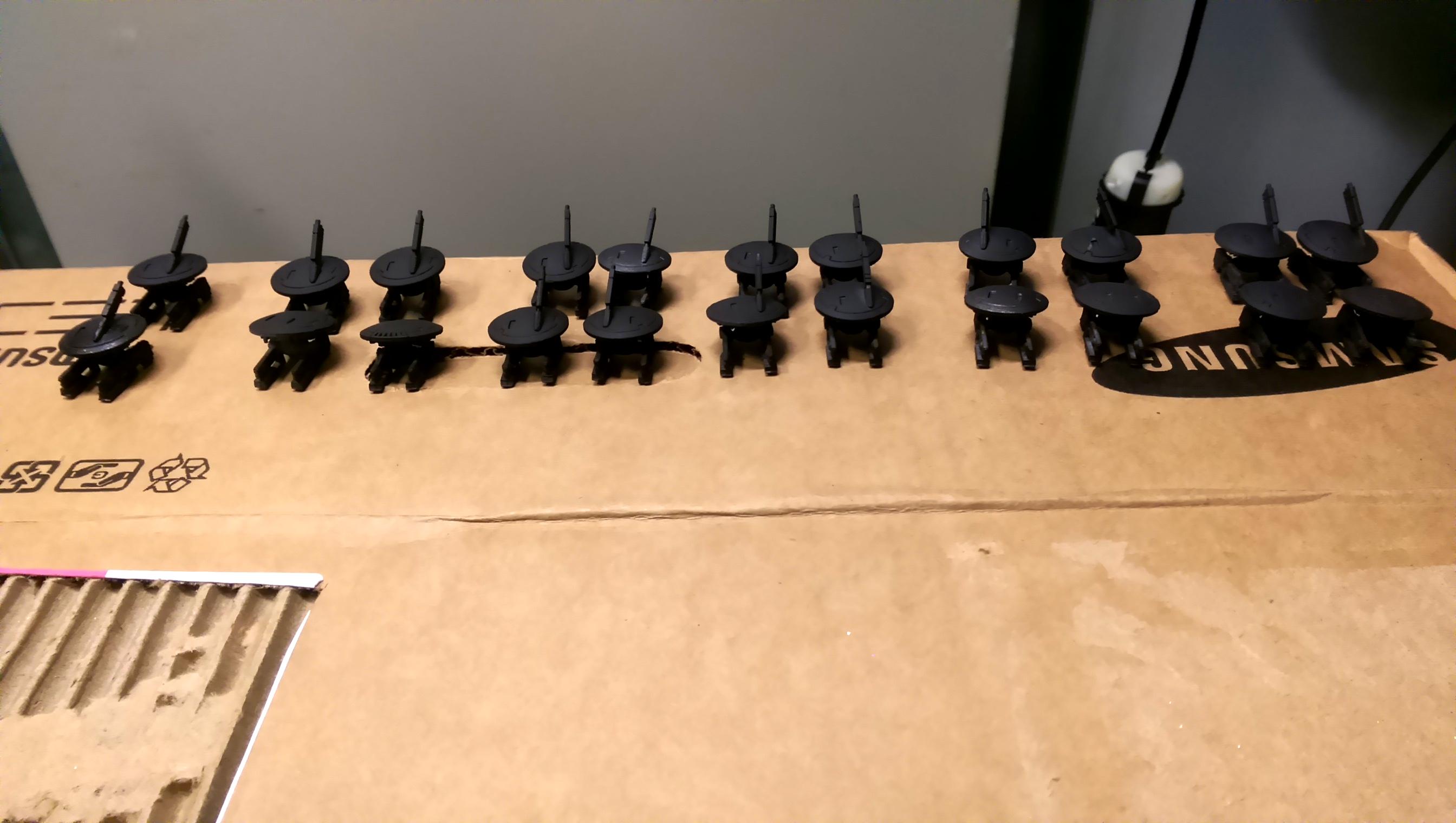 Drone, Gun, Spraypaint, Tau
