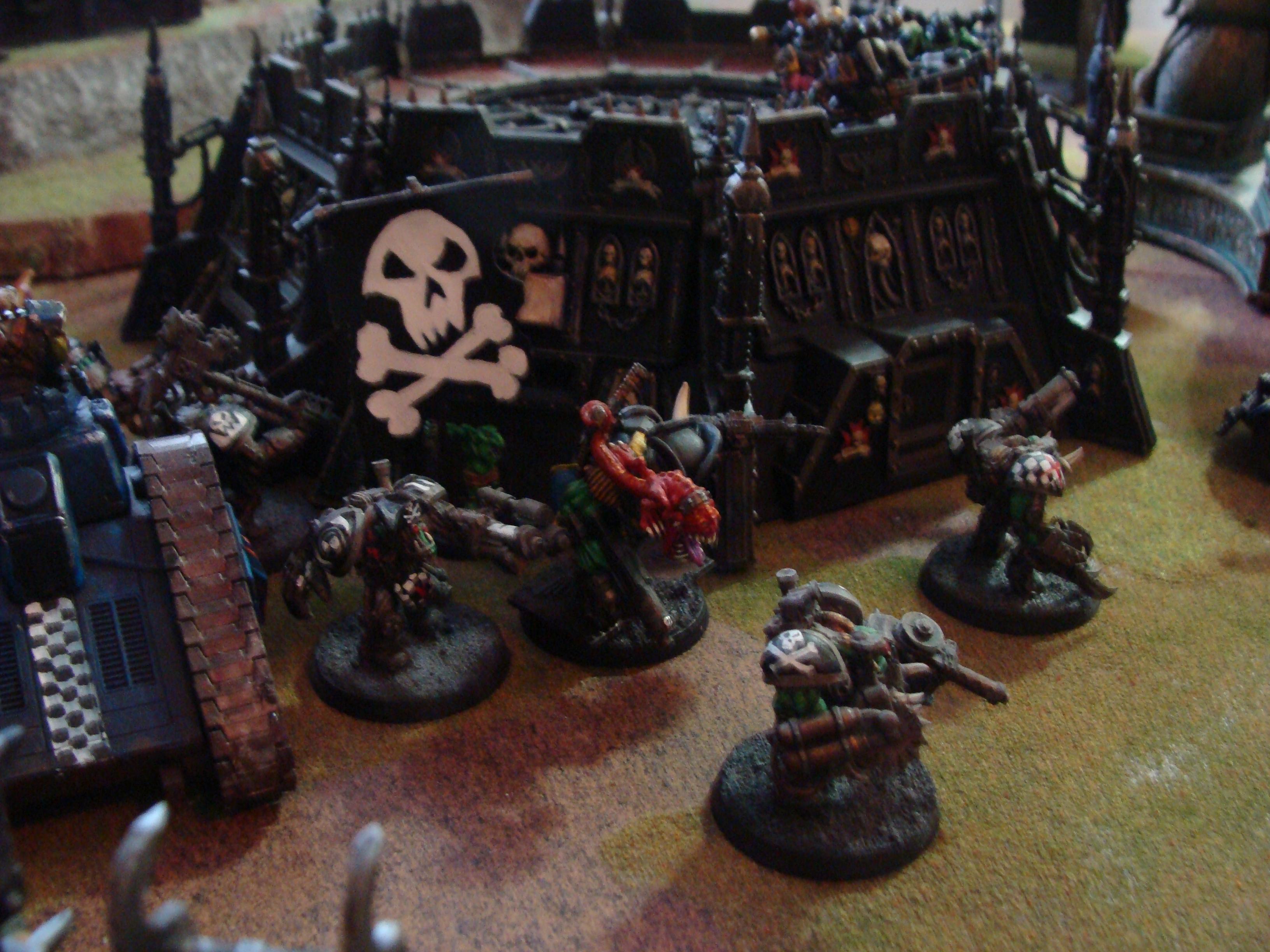 Battle Report, Chaos Space Marines, Orks, Tau