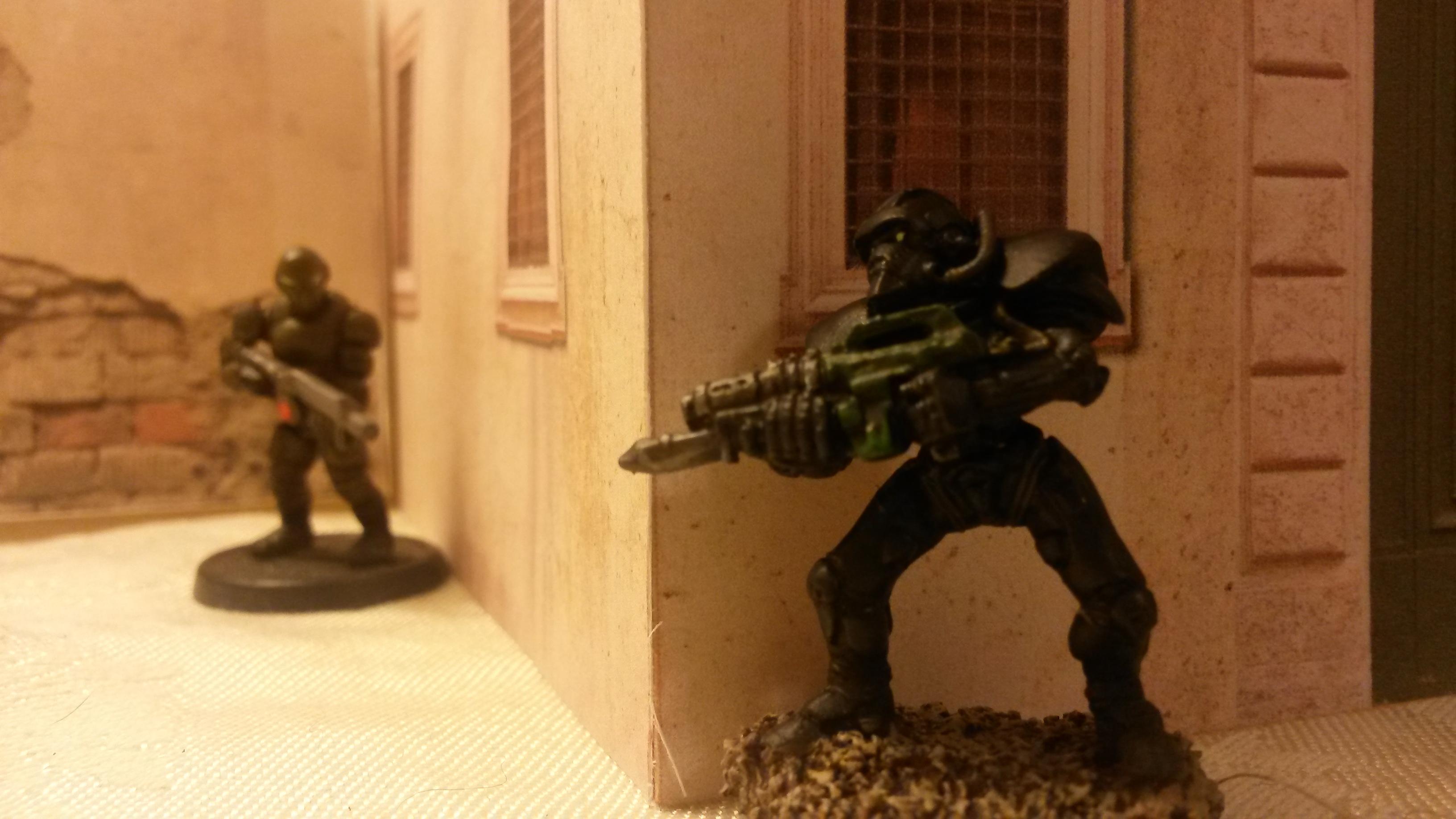 Kryomek SWAT miniatures