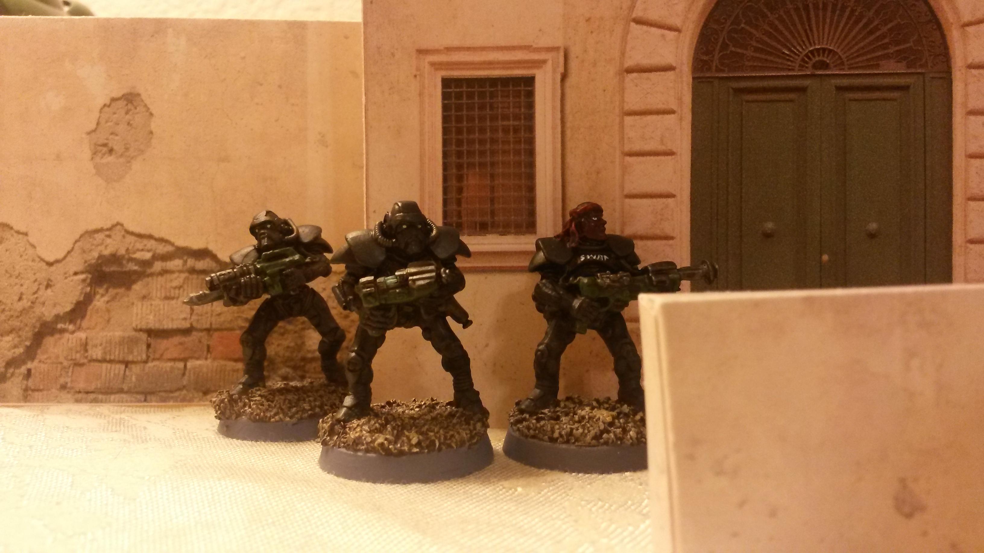 Kryomek SWAT miniatures