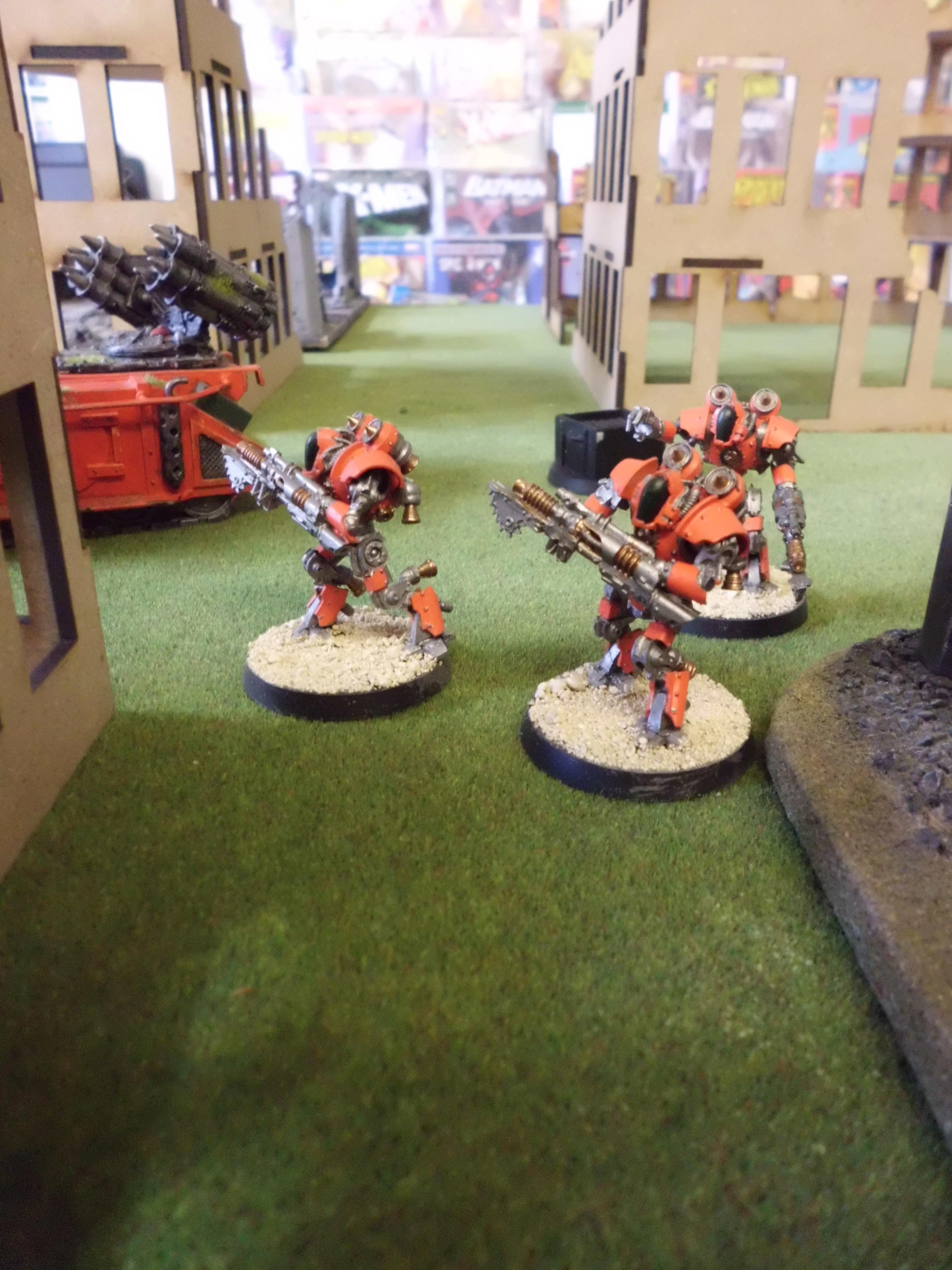 Thallax start a flanking manouver