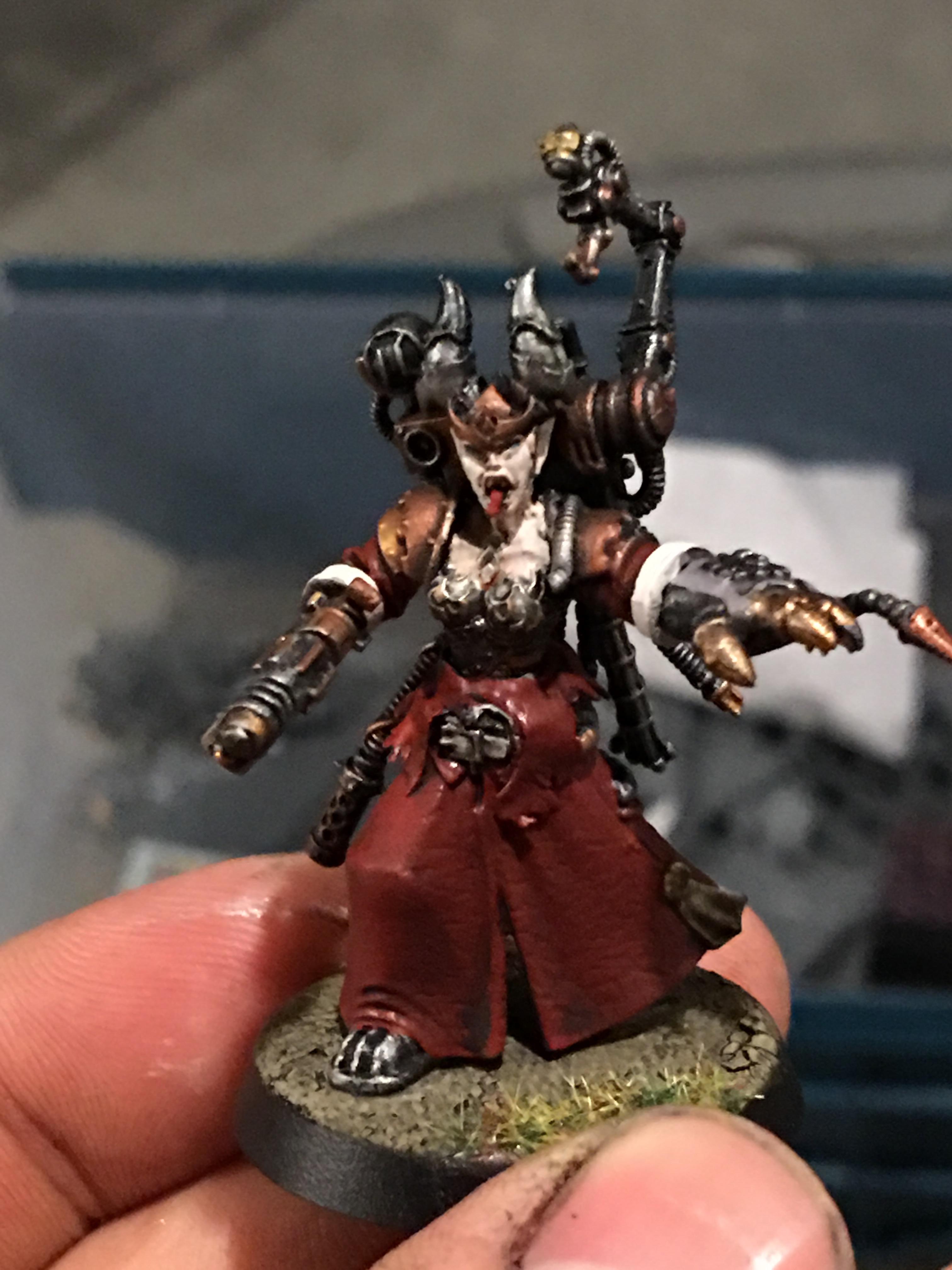 Adeptus Mechanicus, Chaos, Dark Mechanicus, Female, Slaanesh, Tech Priest