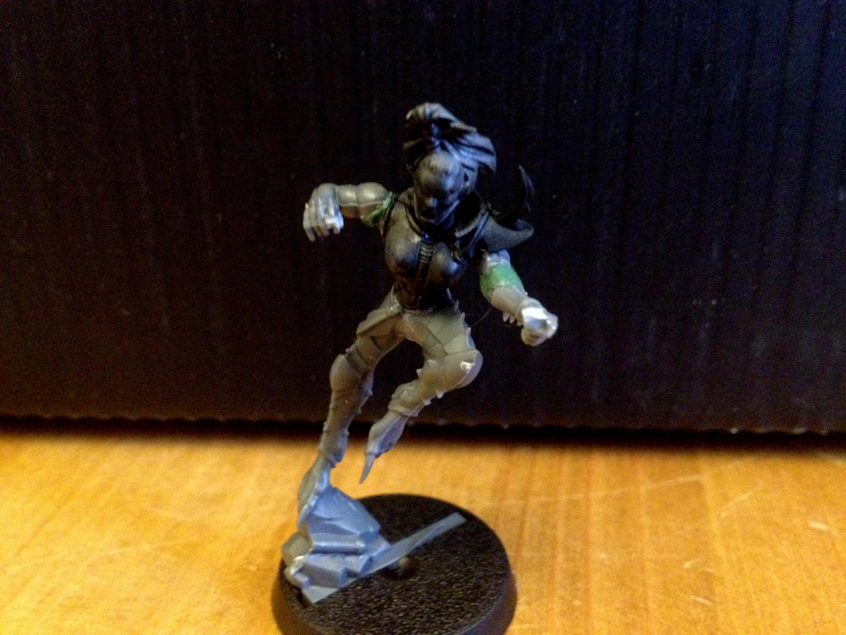 Dark Elf Line Elf