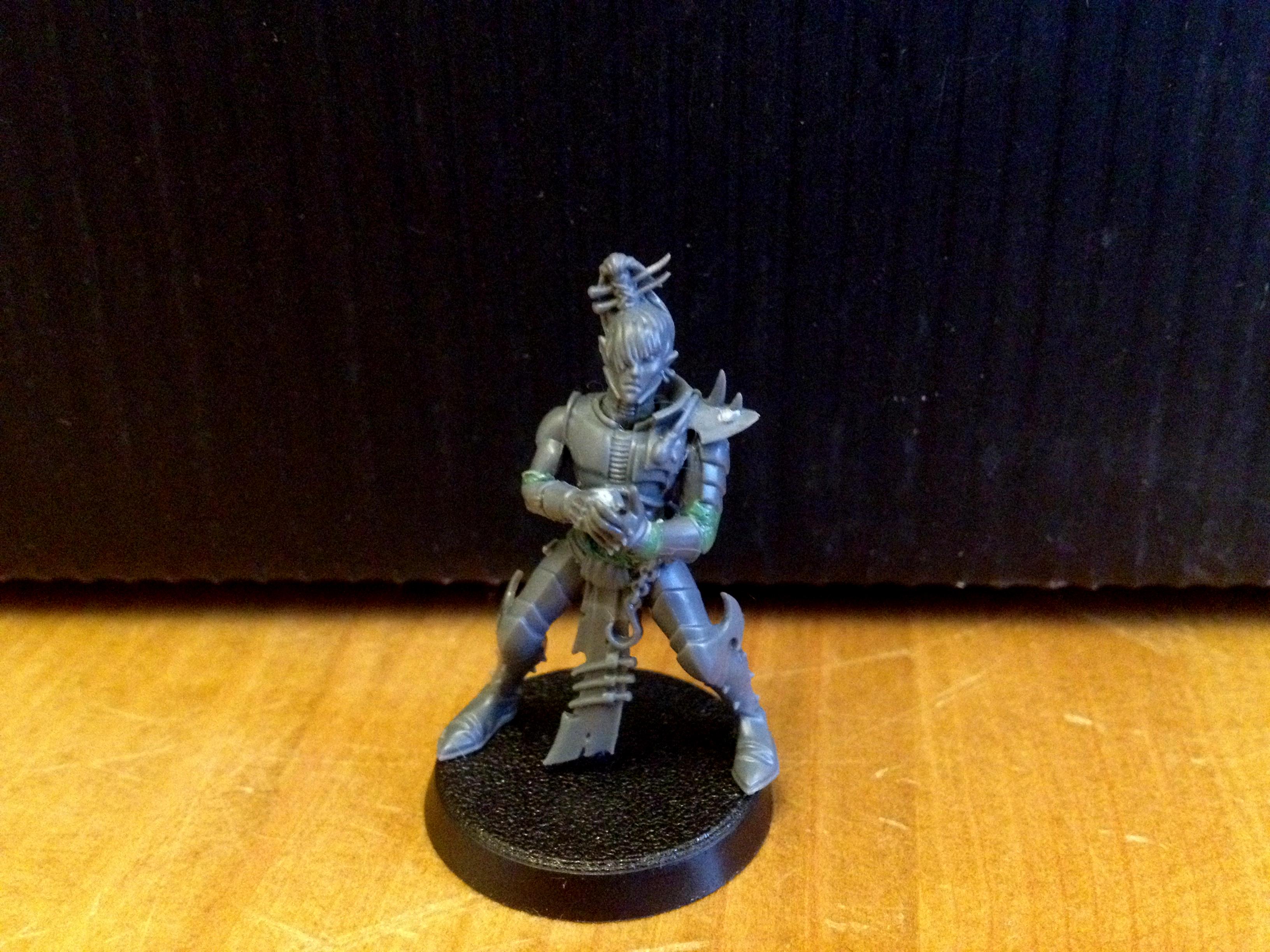 Dark Elf Line Elf