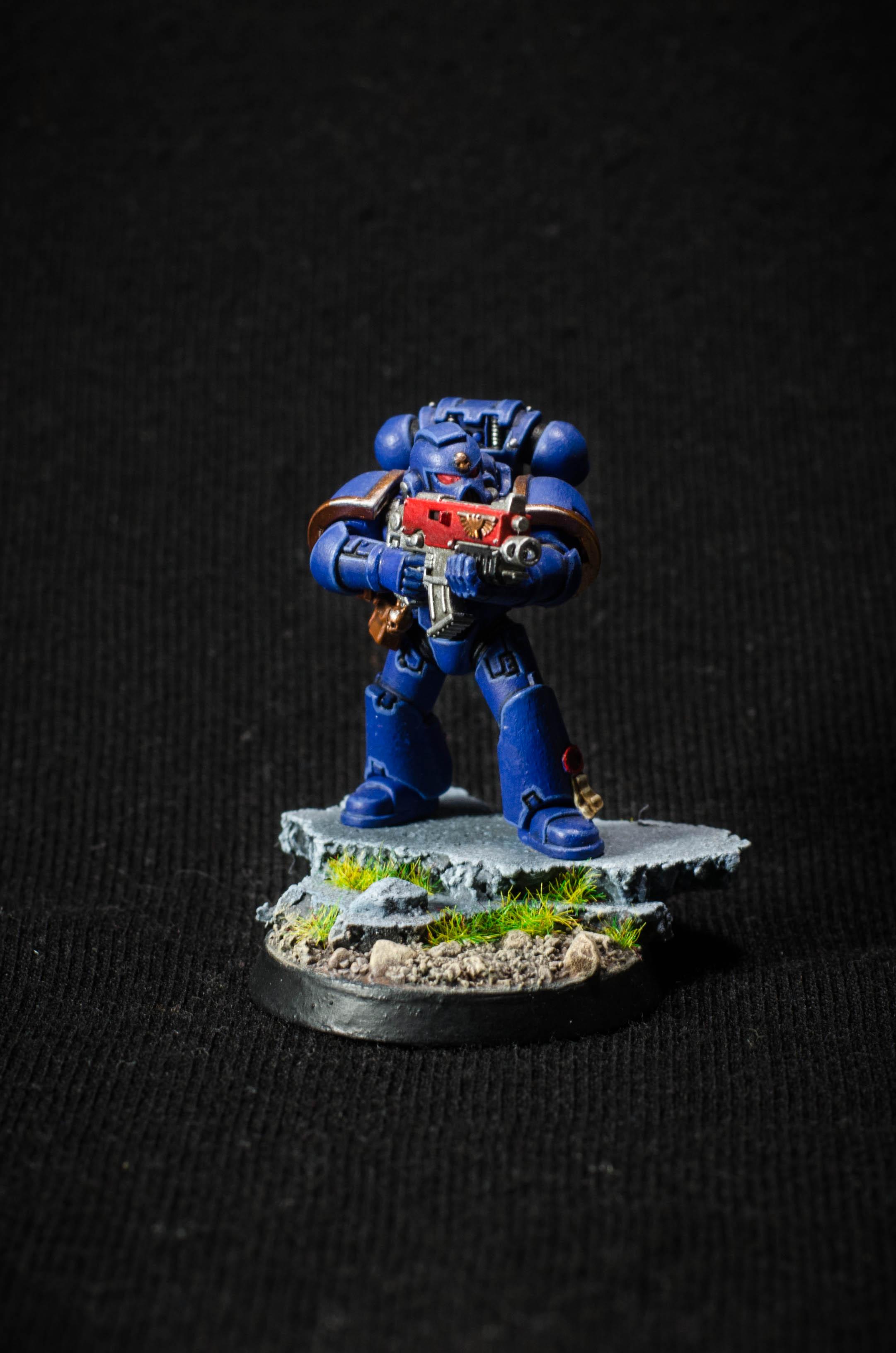 Bolter, Rocky Base, Spacemarine, Tactical, Ultramarines, Warhammer 40,000