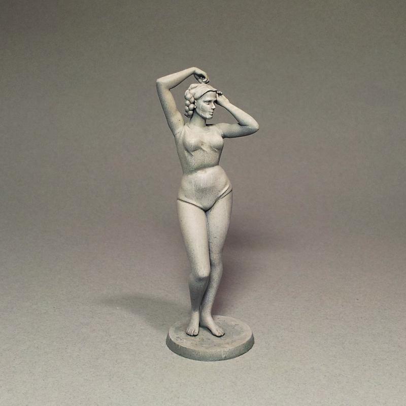 Girl with a Knot monument
