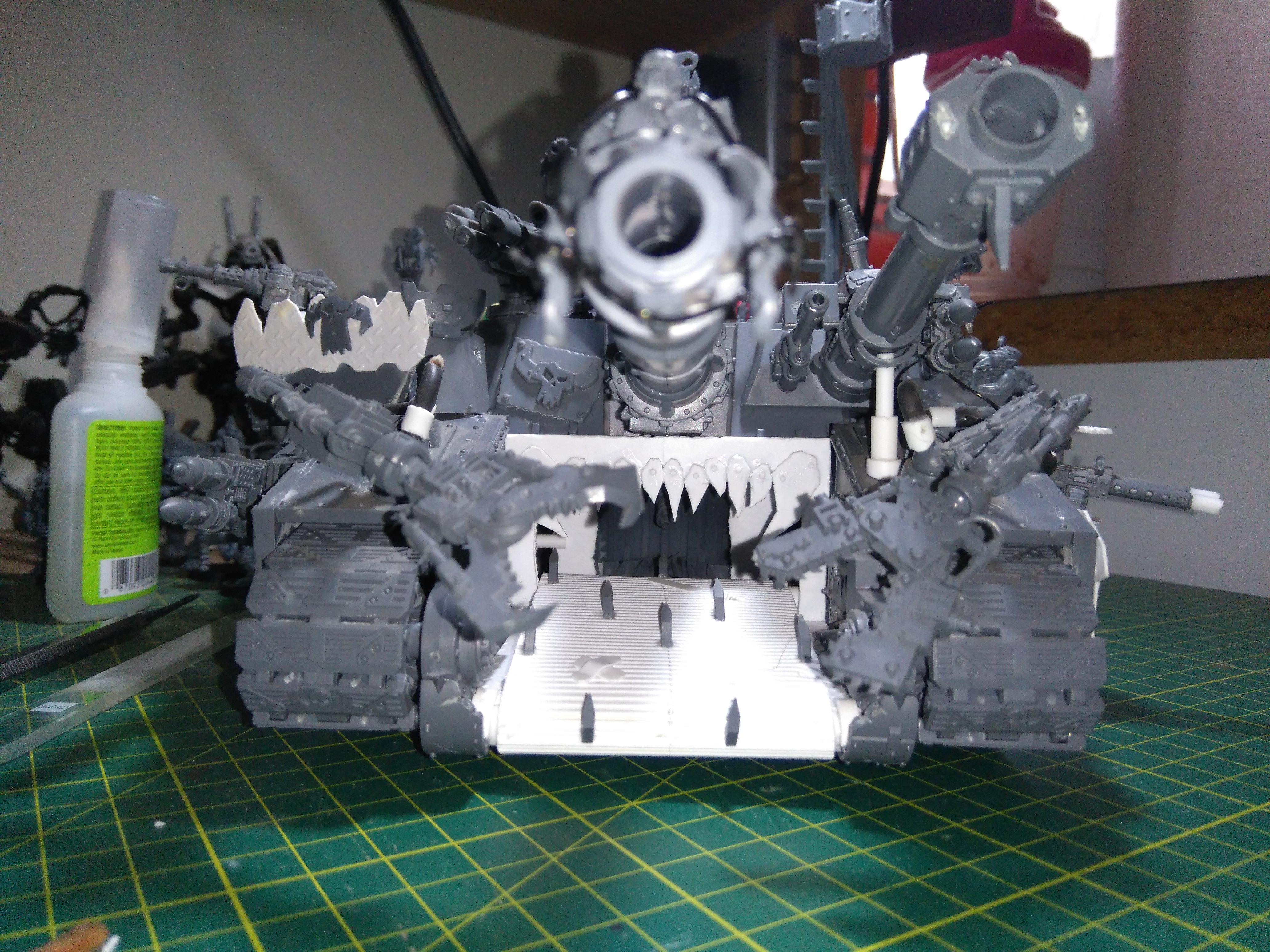The tank eats it's enemies :3