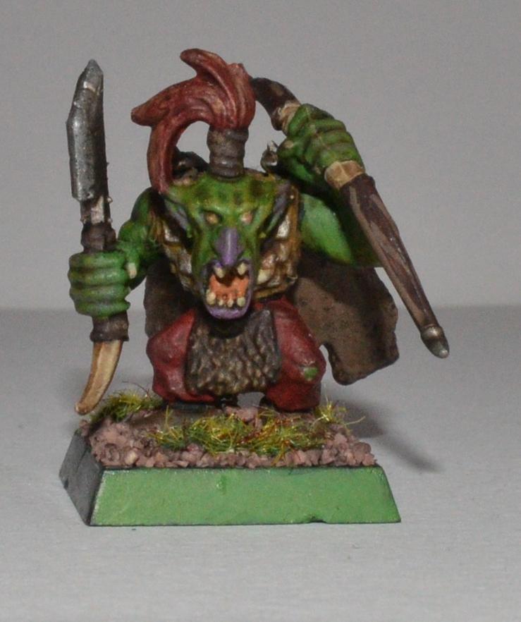 this is my mini gobo chieftain :) (hes just a goblin with bow in game tho )