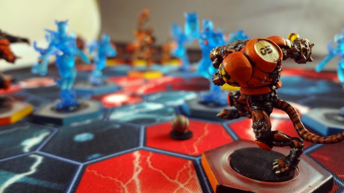 Ada-lorana, Dreadball, Mantic, Veer-myn