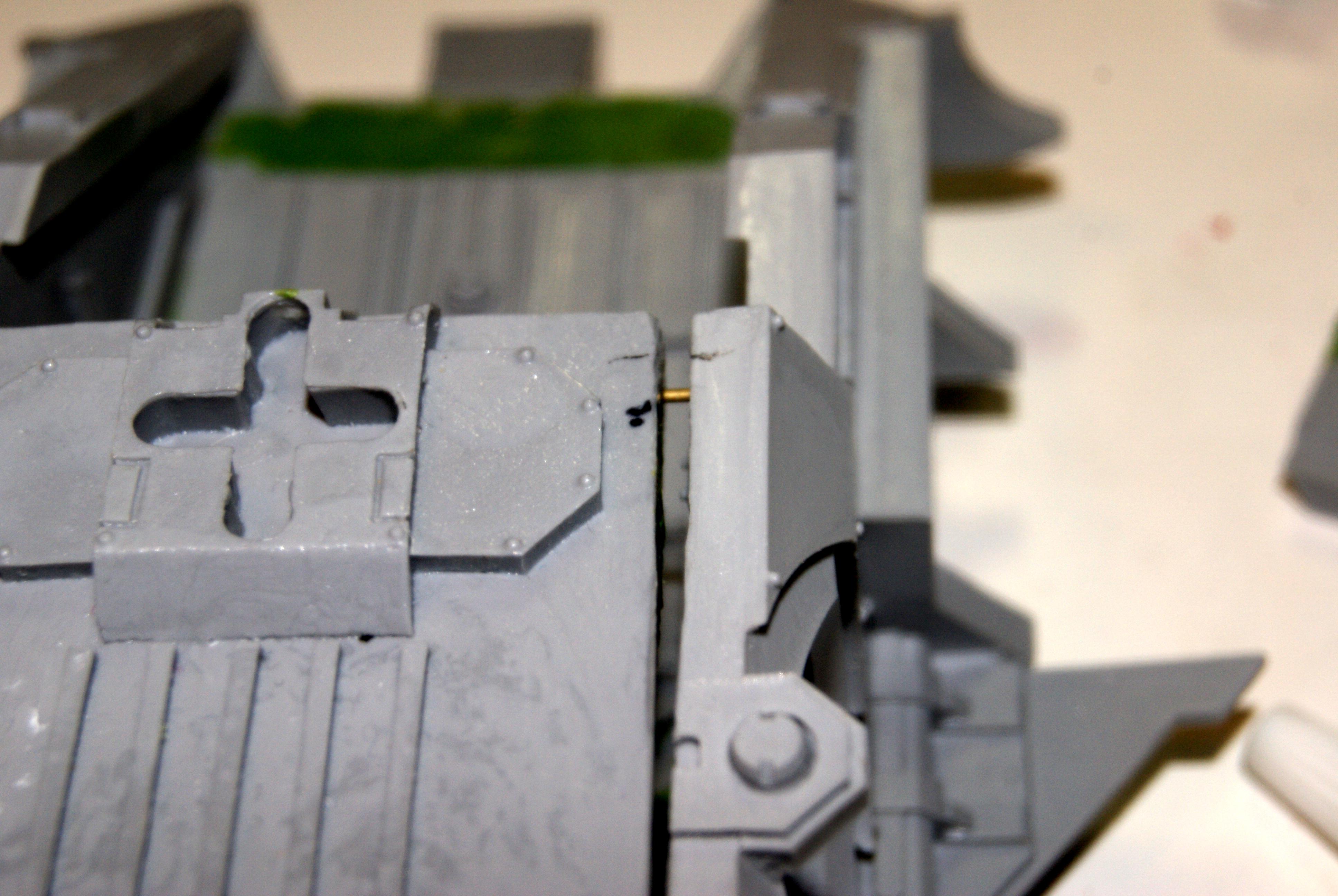 Pinning port aft quarter