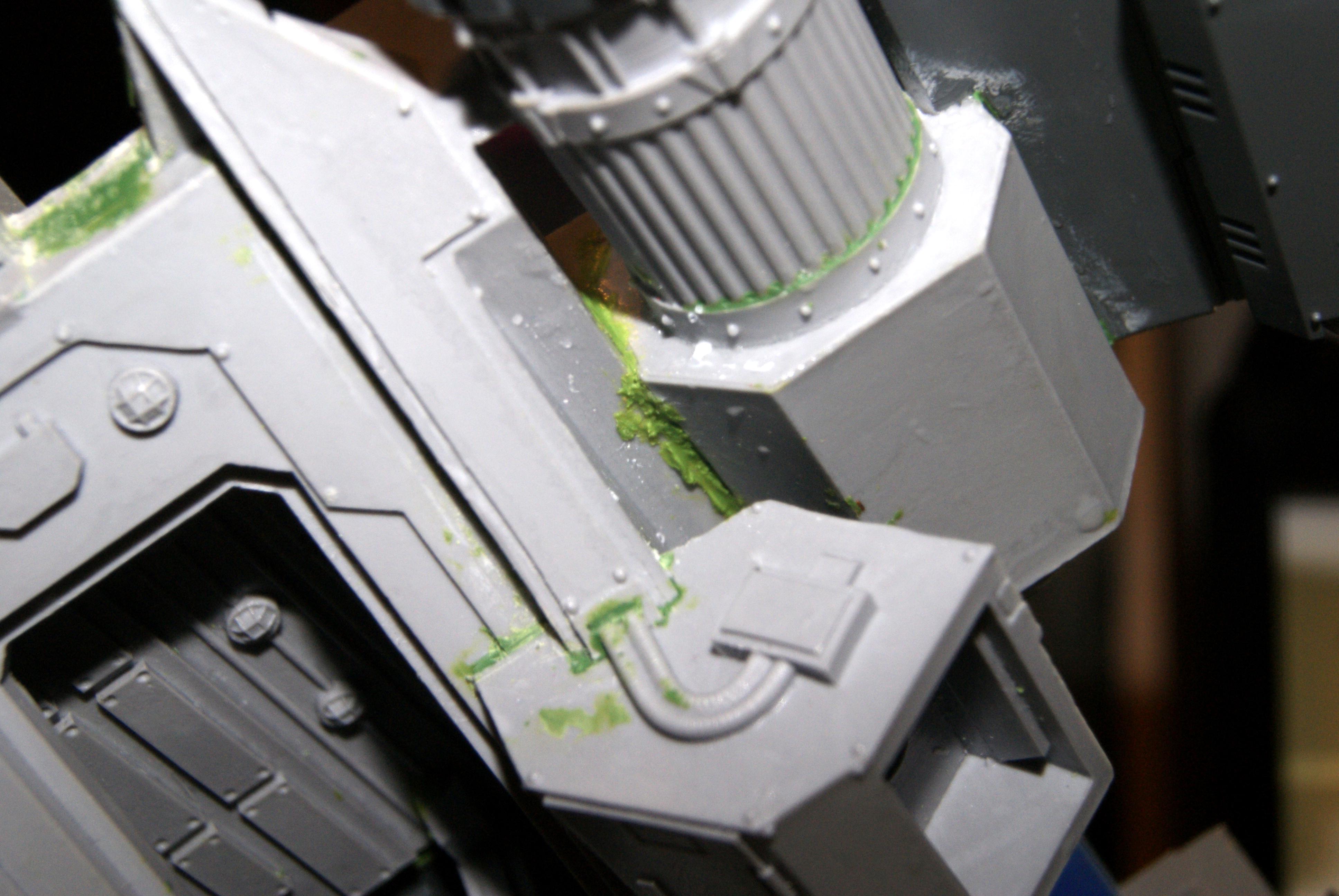 Green stuff all around the wing